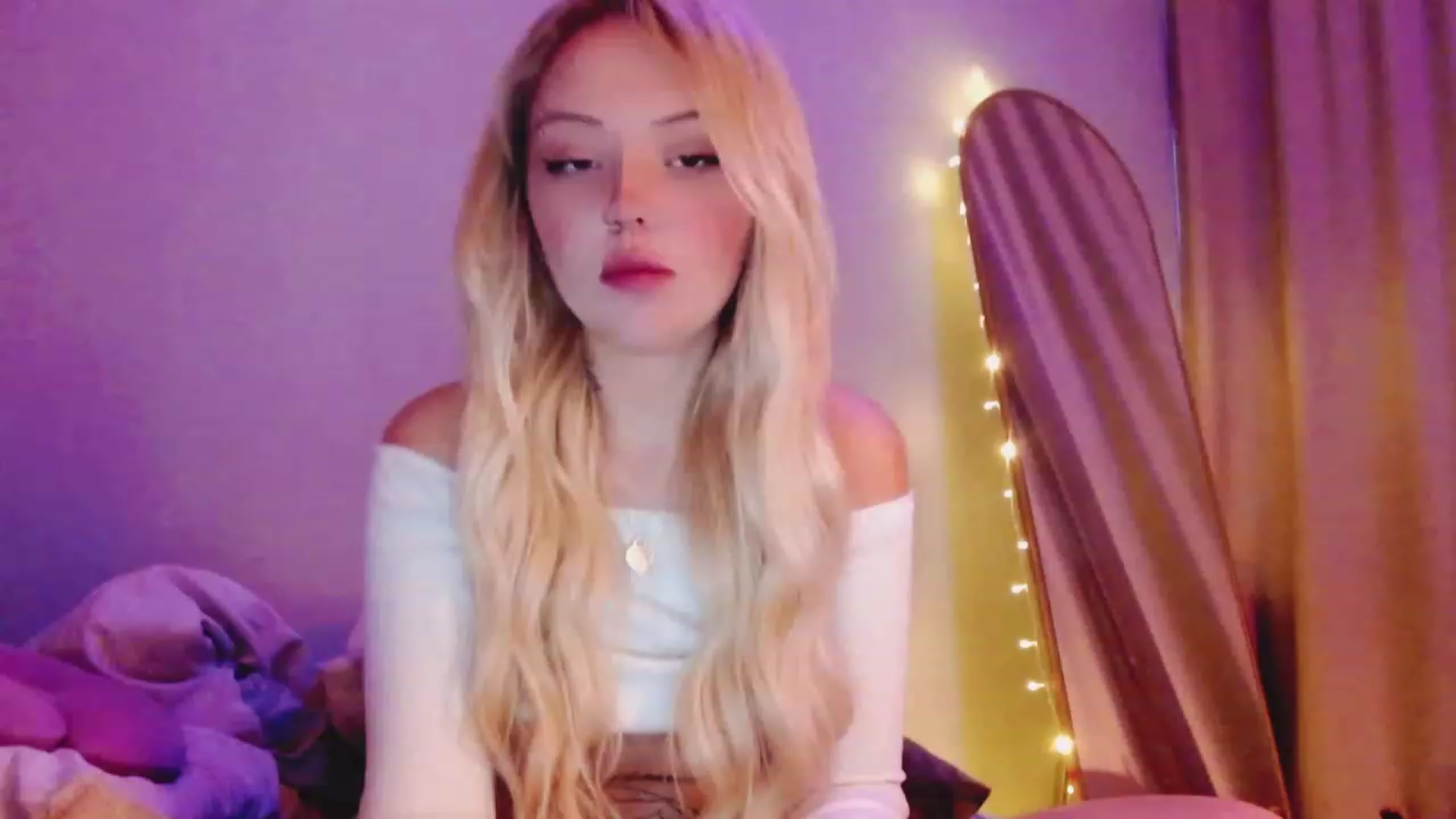 Gallery image thumbnail from Sk8Gurl420's myfreecams stream on, 04/10/2023, 15:53 image 14 of 20