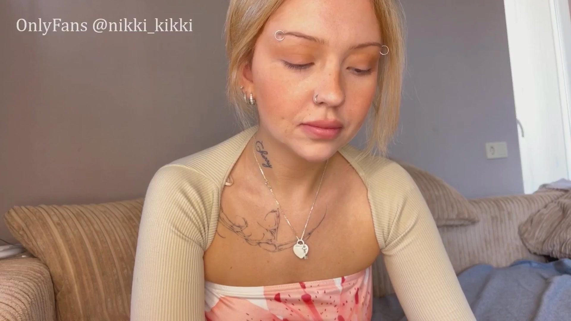 Gallery image thumbnail from Sk8Gurl420's myfreecams stream on, 04/20/2025, 14:08 image 5 of 20