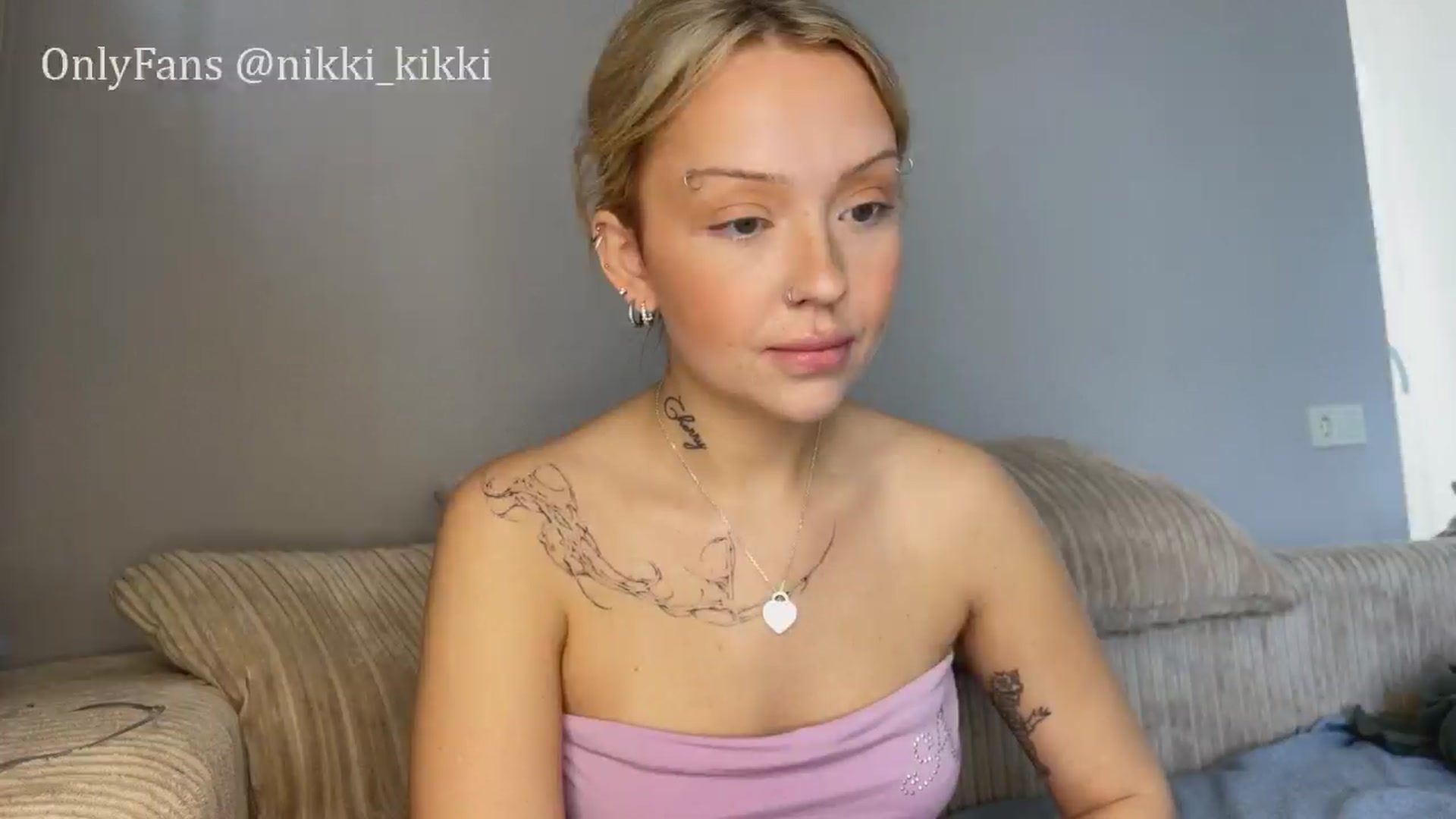 Gallery image thumbnail from Sk8Gurl420's myfreecams stream on, 04/21/2025, 09:28 image 13 of 20