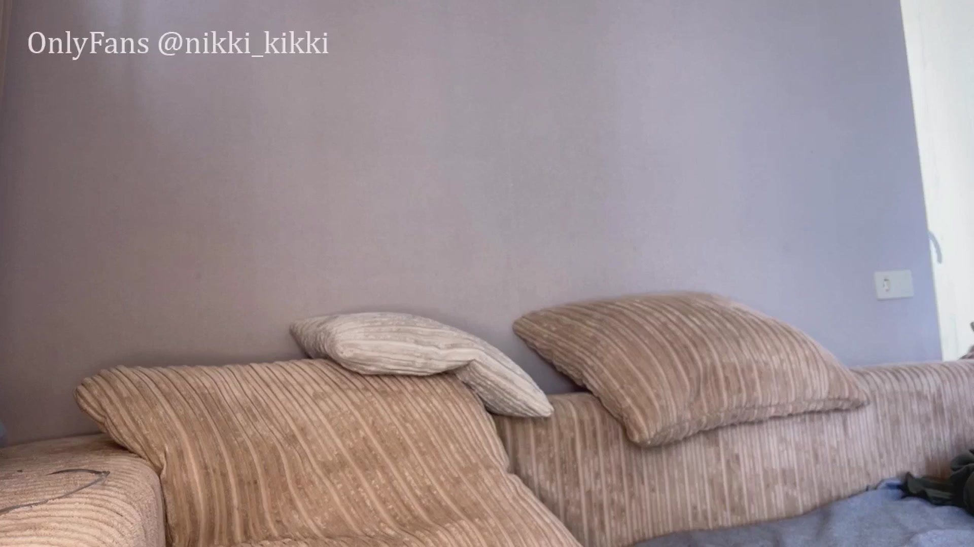 Gallery image thumbnail from Sk8Gurl420's myfreecams stream on, 04/21/2025, 09:28 image 17 of 20