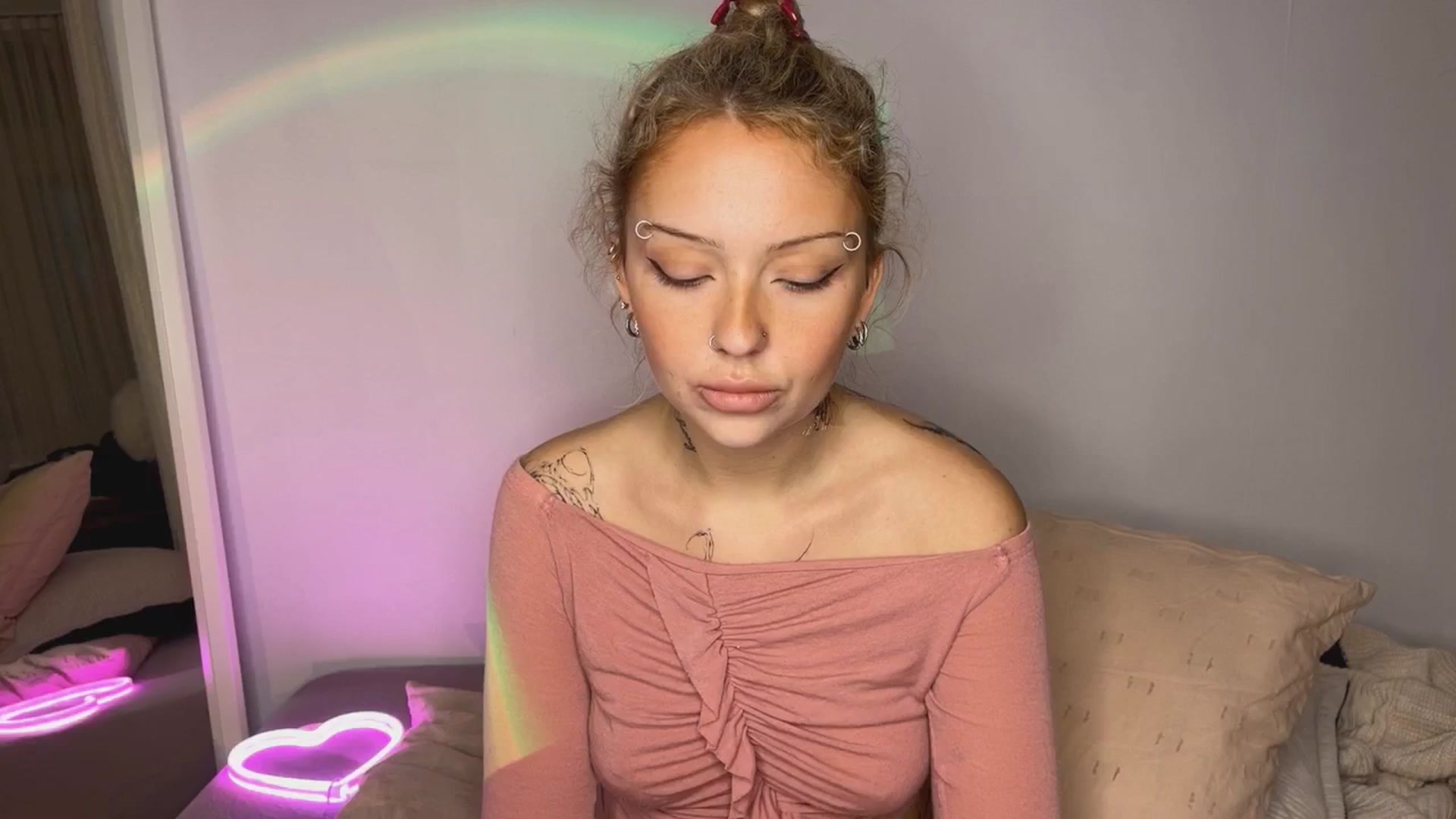 Gallery image thumbnail from Sk8Gurl420's myfreecams stream on, 04/29/2025, 15:32 image 12 of 20