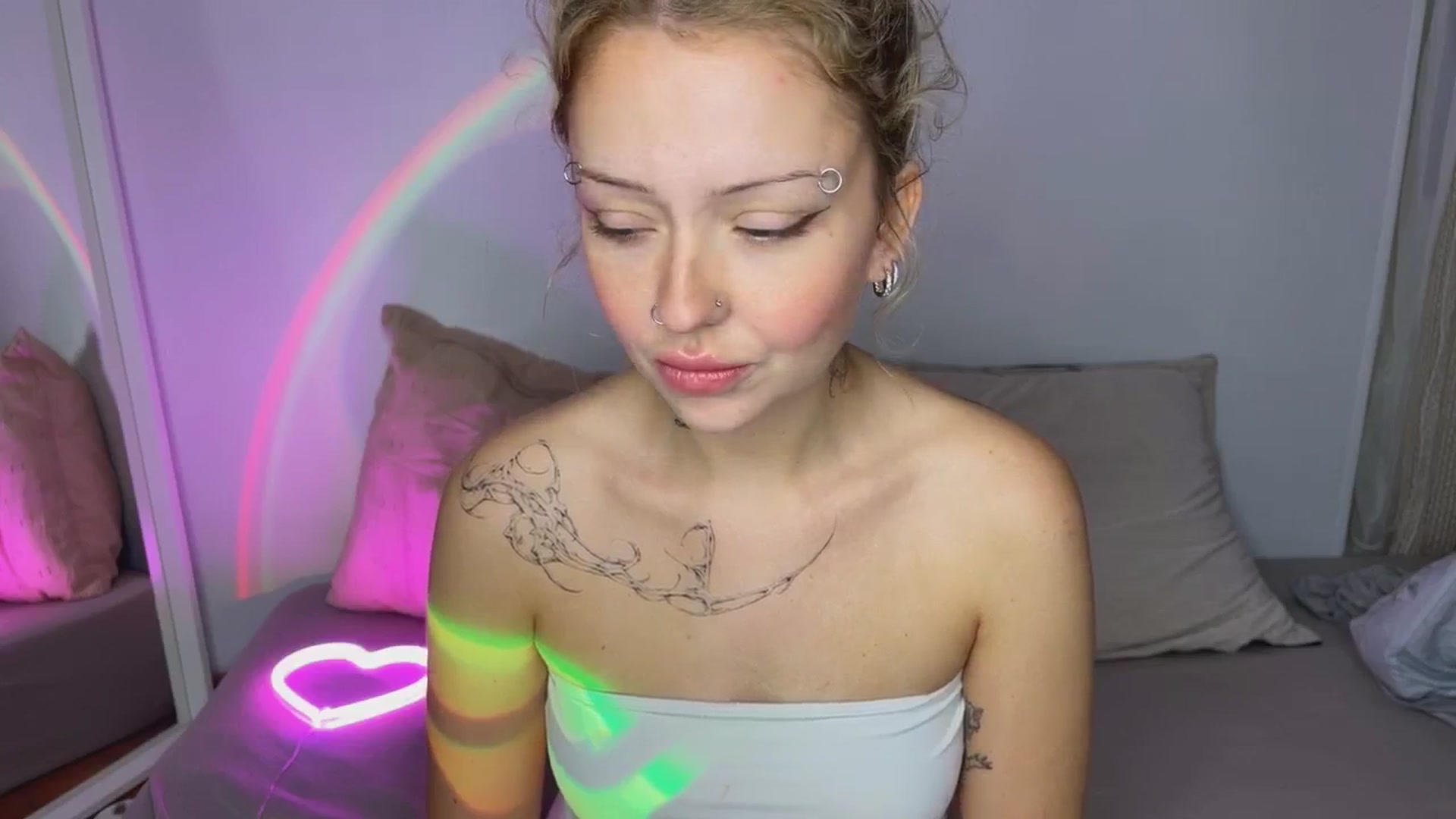 Gallery image thumbnail from Sk8Gurl420's myfreecams stream on, 05/04/2025, 17:47 image 2 of 20