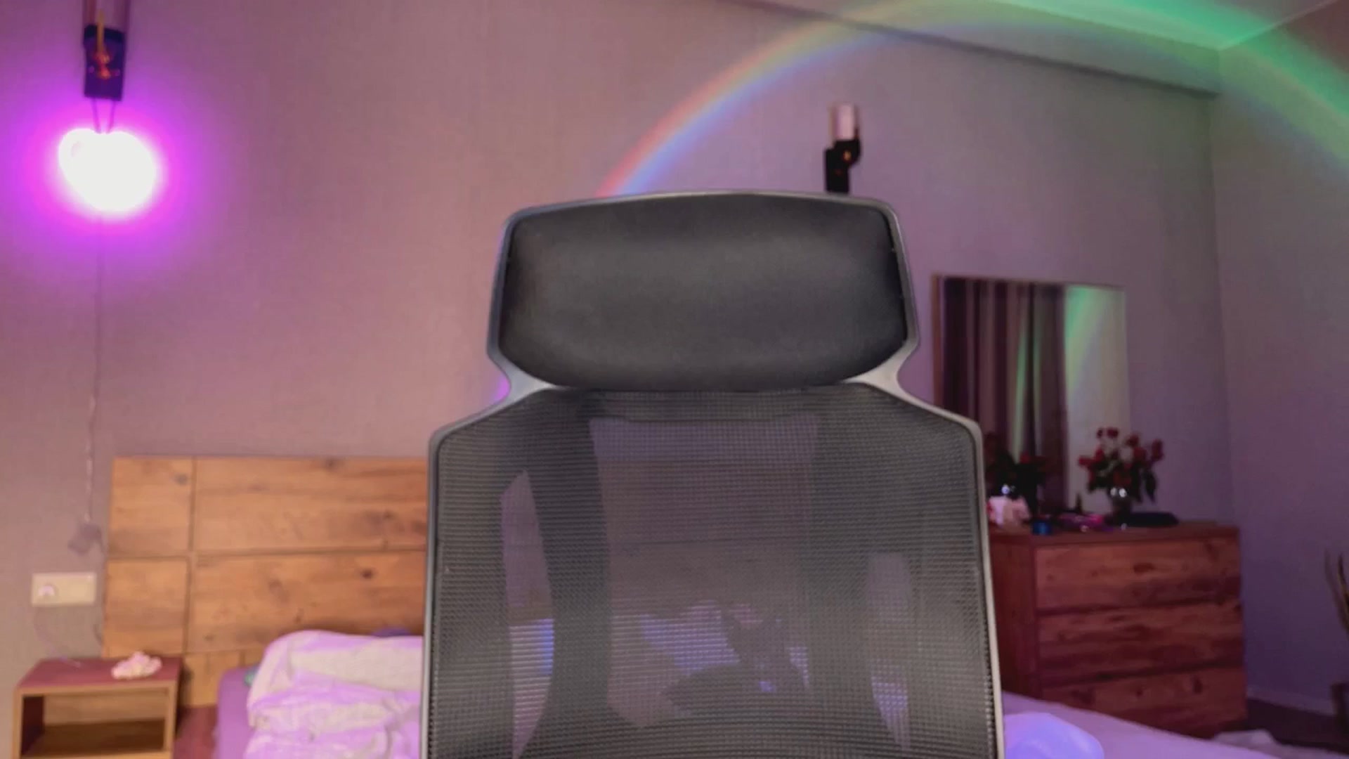 Gallery image thumbnail from Sk8Gurl420's myfreecams stream on, 05/24/2025, 19:25 image 10 of 20