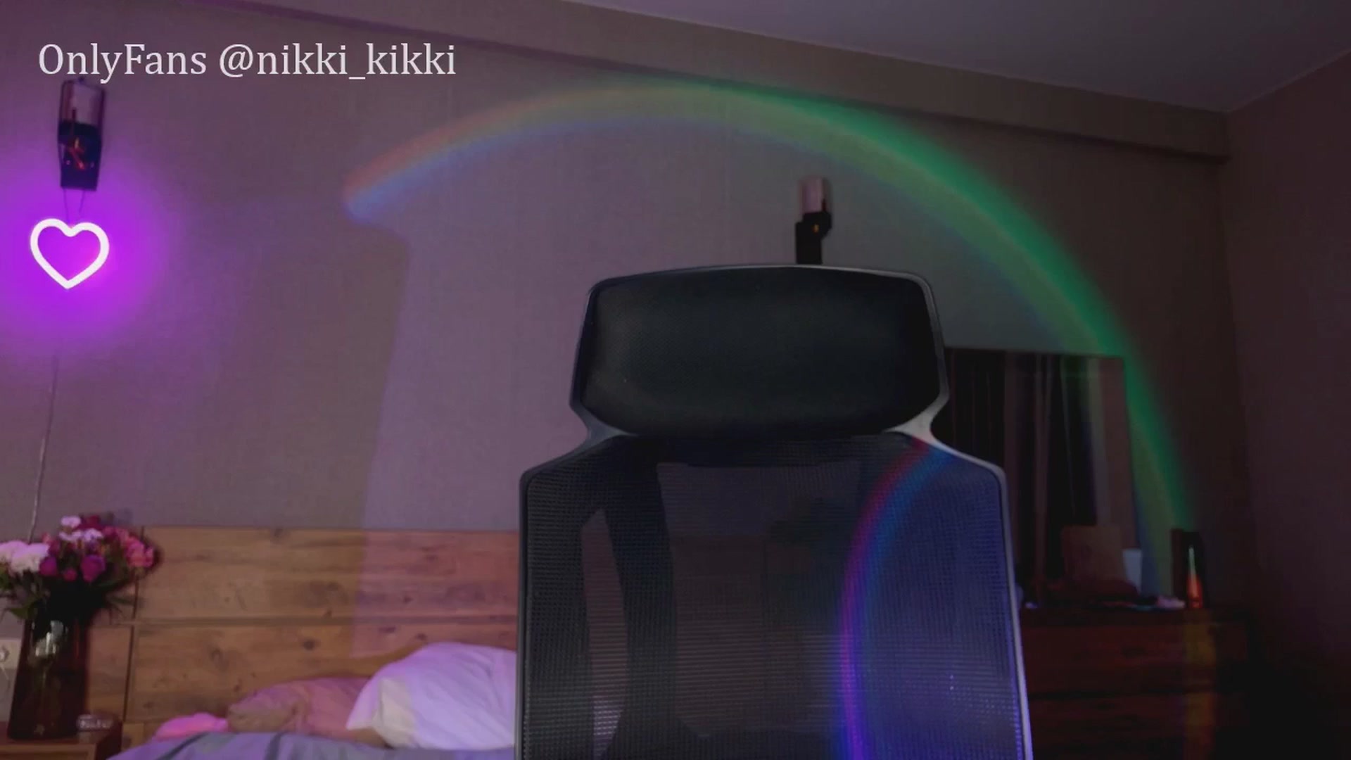 Gallery image thumbnail from Sk8Gurl420's myfreecams stream on, 06/06/2025, 22:57 image 15 of 20