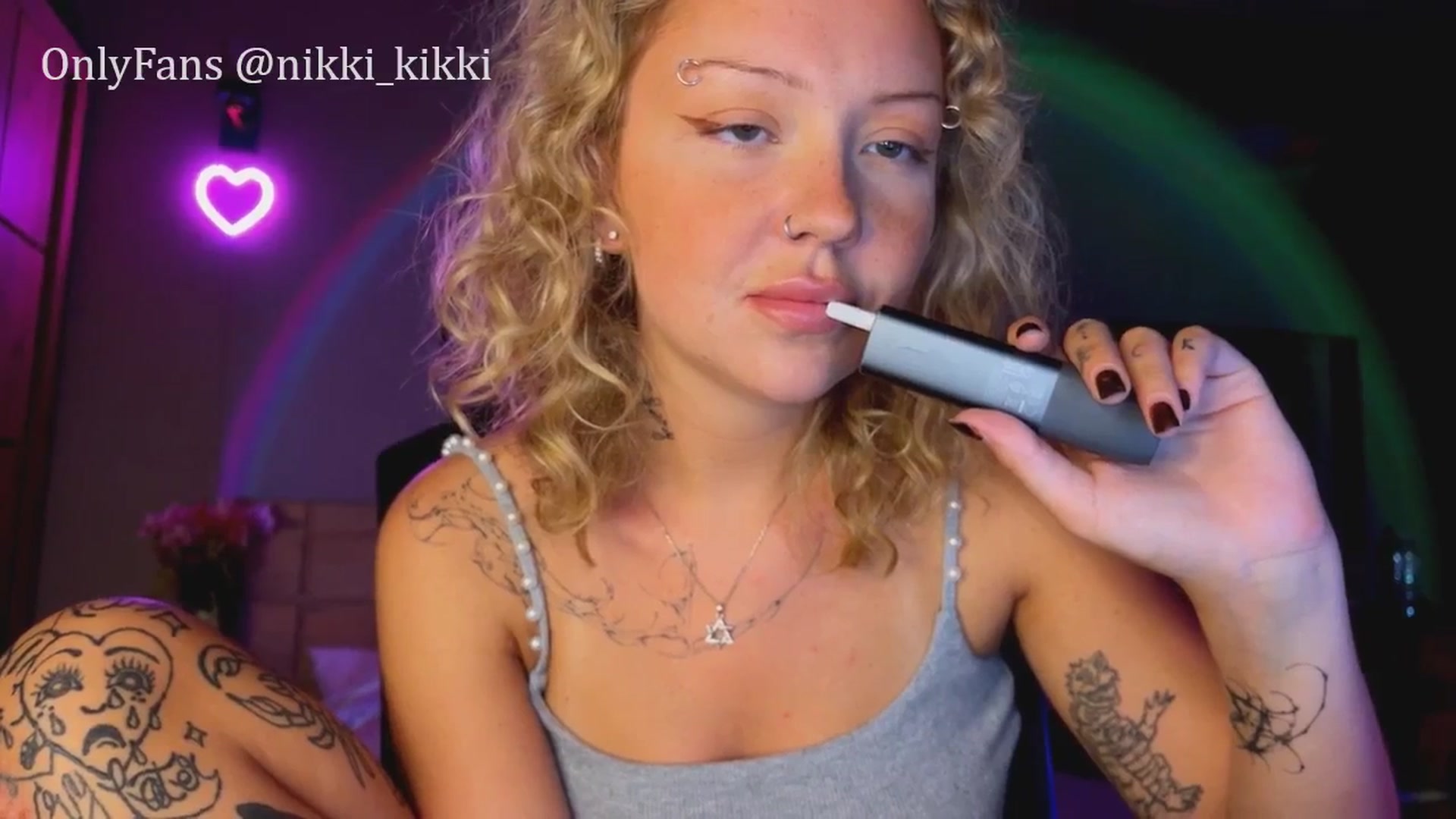 Gallery image thumbnail from Sk8Gurl420's myfreecams stream on, 06/12/2025, 19:11 image 5 of 20