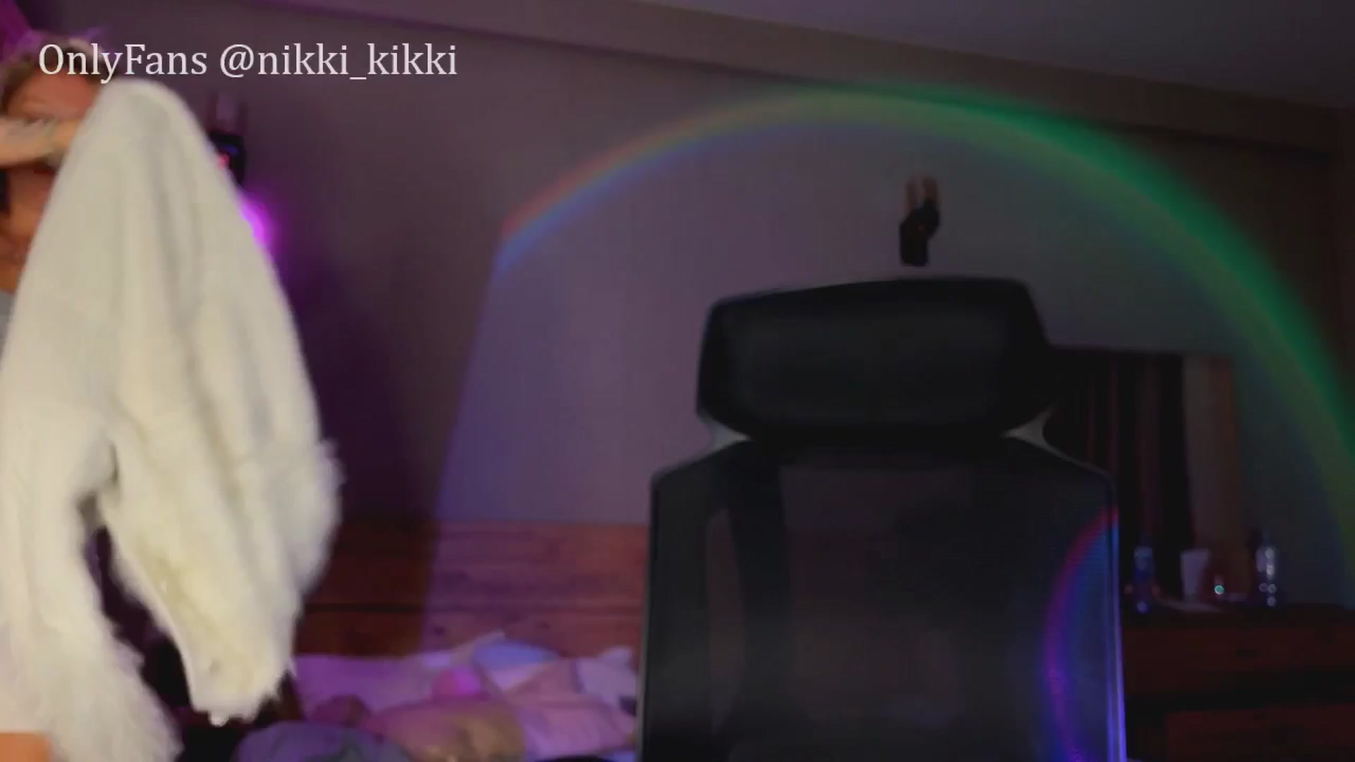 Gallery image thumbnail from Sk8Gurl420's myfreecams stream on, 06/13/2025, 18:44 image 17 of 20