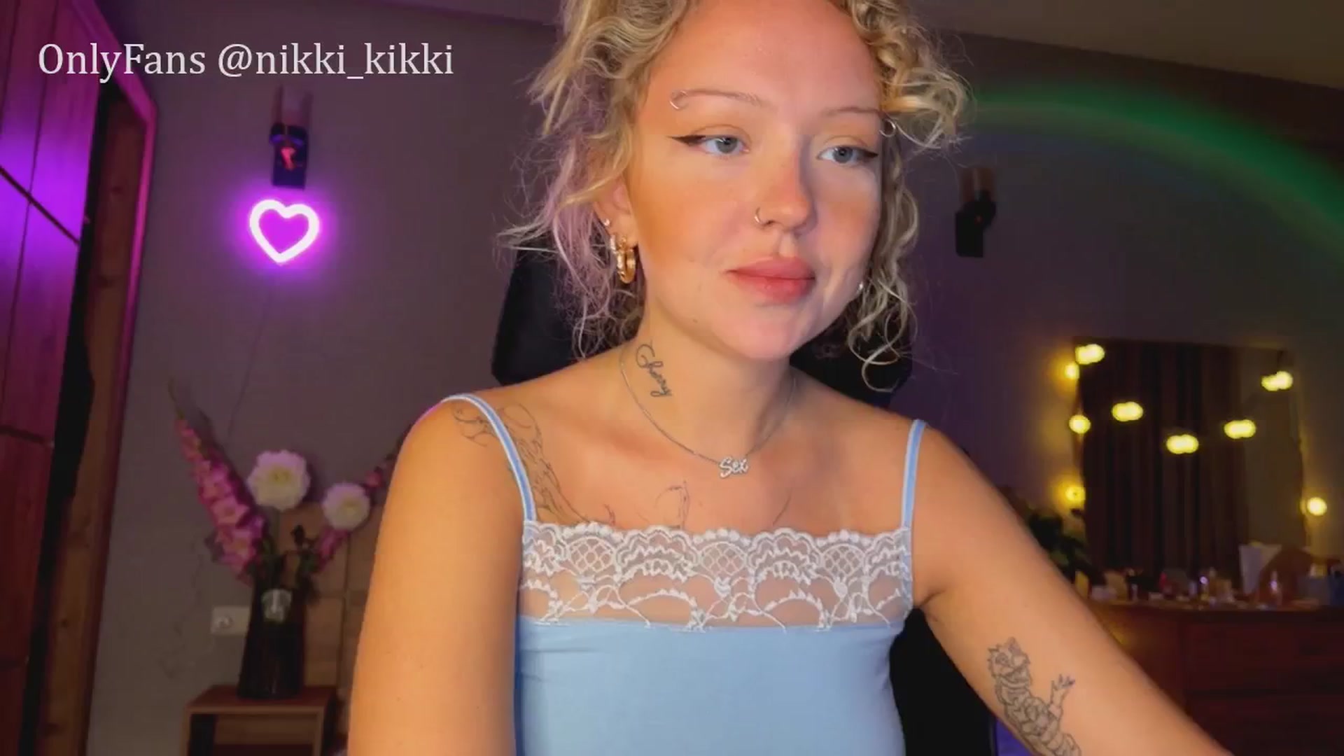 Gallery image thumbnail from Sk8Gurl420's myfreecams stream on, 06/23/2025, 18:23 image 10 of 20