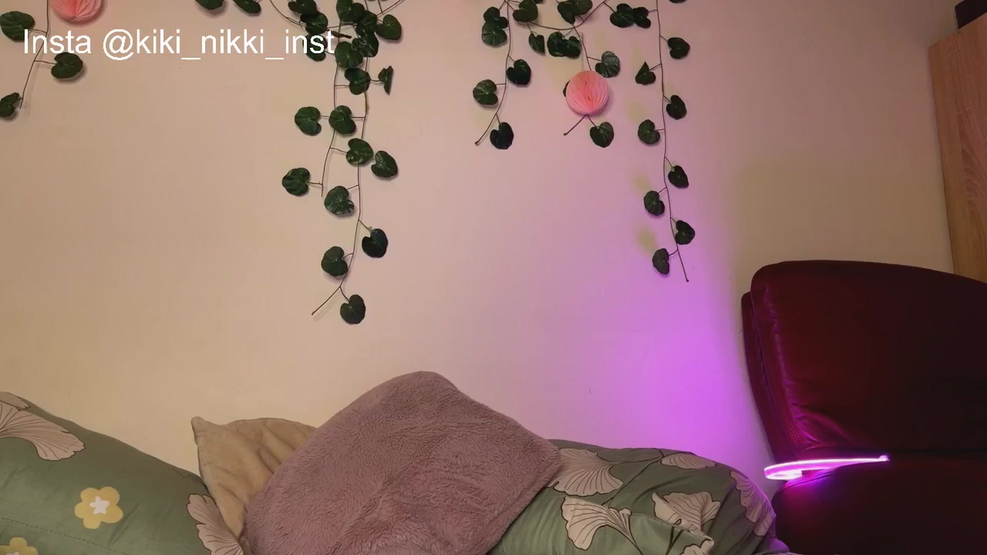 Gallery image thumbnail from Sk8Gurl420's myfreecams stream on, 12/22/2025, 15:47 image 10 of 20