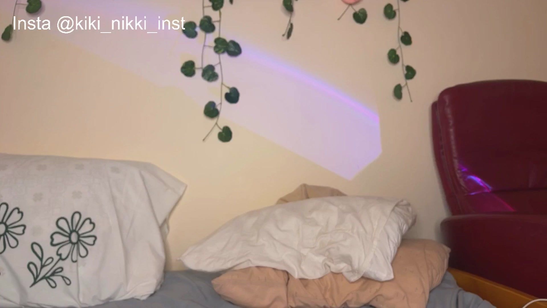 Gallery image thumbnail from Sk8Gurl420's myfreecams stream on, 04/13/2026, 10:40 image 13 of 20
