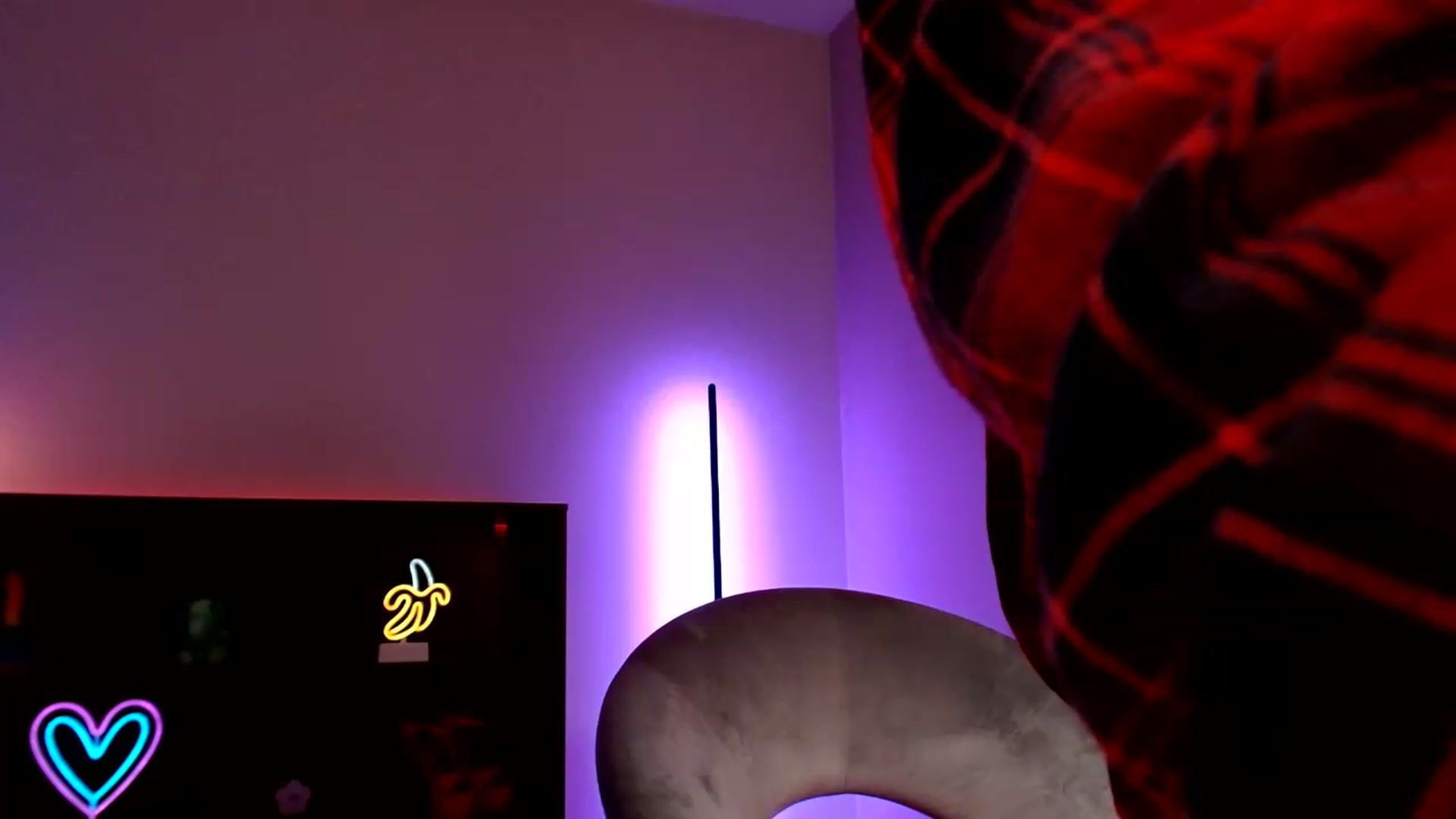 Gallery image thumbnail from SkarletSpice's myfreecams stream on, 07/08/2026, 09:22 image 9 of 20