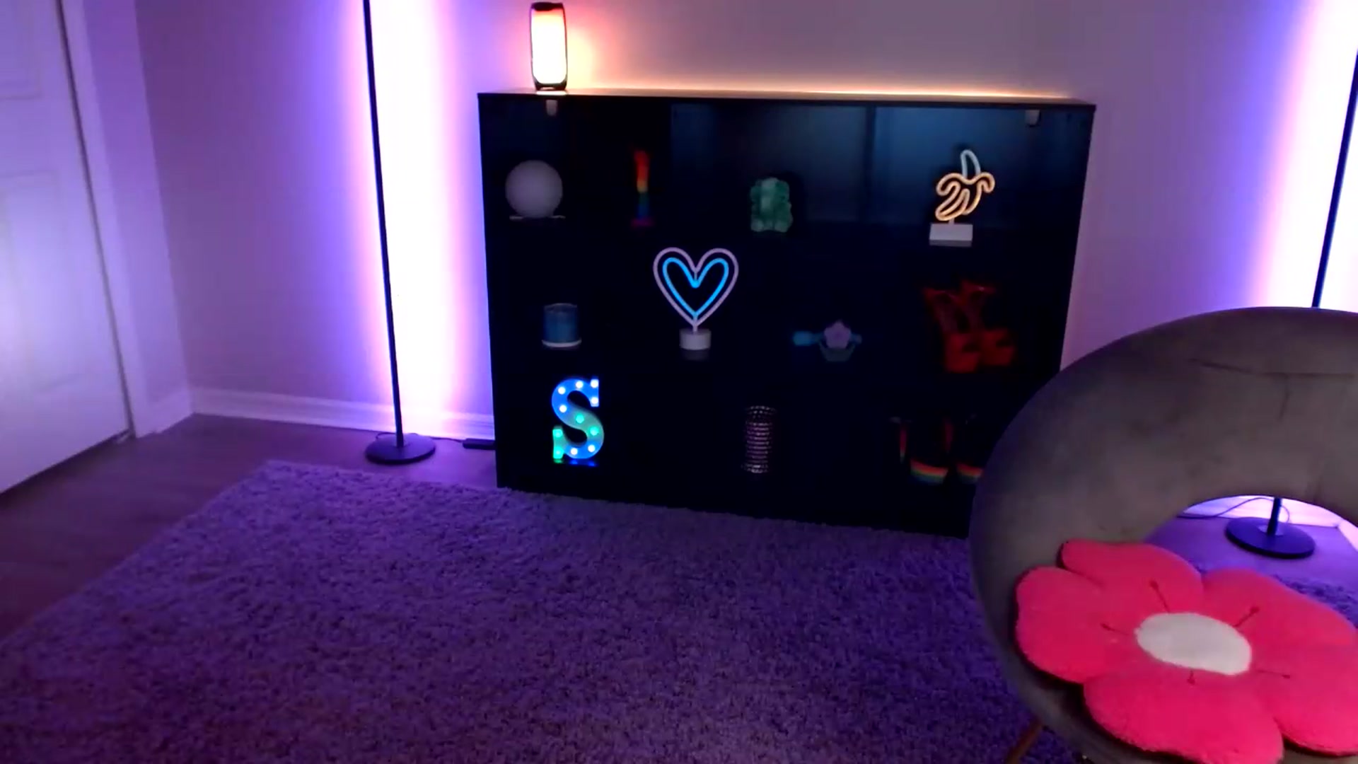 Gallery image thumbnail from SkarletSpice's myfreecams stream on, 07/21/2026, 12:21 image 12 of 20