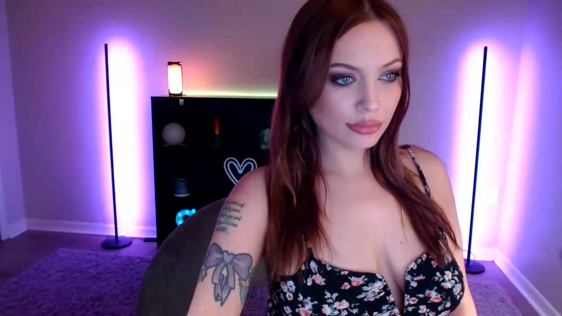 Gallery image thumbnail from SkarletSpice's myfreecams stream on, 07/29/2026, 15:03 image 15 of 20