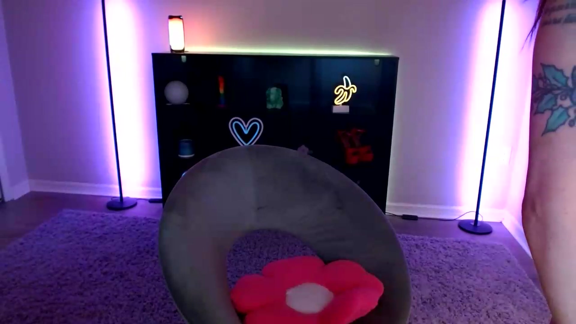 Gallery image thumbnail from SkarletSpice's myfreecams stream on, 07/29/2026, 15:03 image 14 of 20