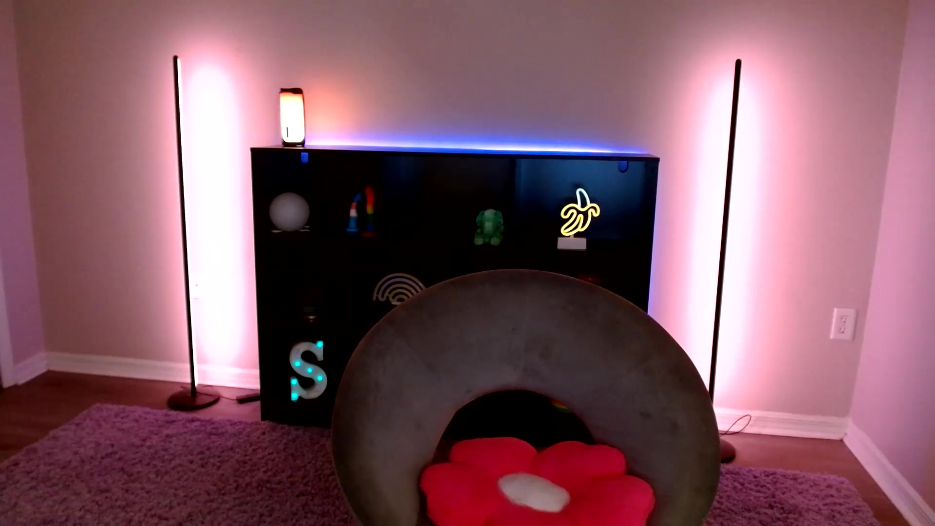 Gallery image thumbnail from SkarletSpice's myfreecams stream on, 09/06/2026, 10:18 image 10 of 20