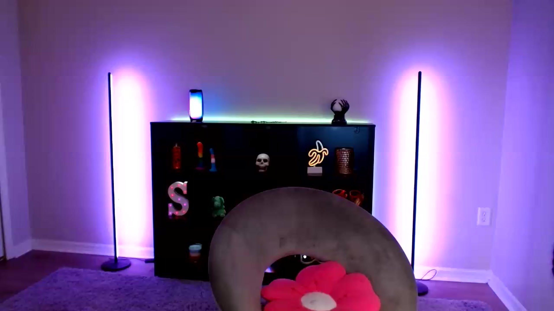 Gallery image thumbnail from SkarletSpice's myfreecams stream on, 09/19/2026, 10:17 image 13 of 20