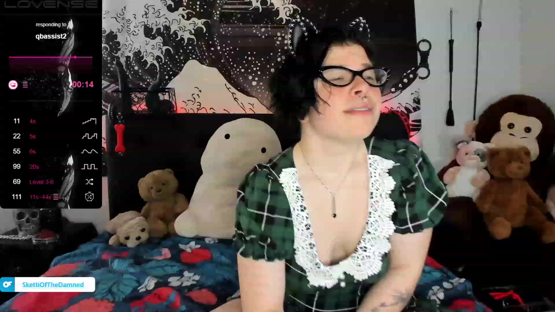 Gallery image thumbnail from SkettiBaby's myfreecams stream on, 12/26/2022, 17:17 image 15 of 20