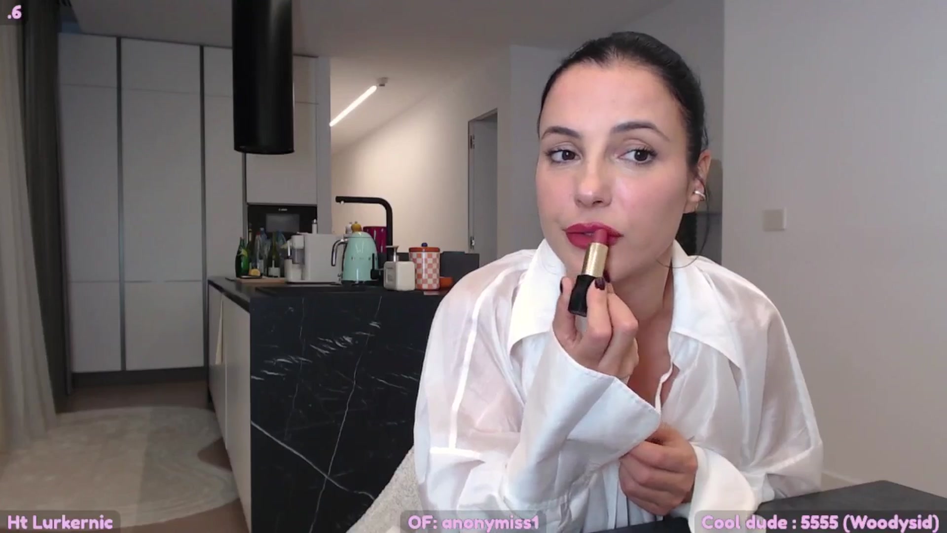 Gallery image thumbnail from SkettyLurker's myfreecams stream on, 10/16/2025, 23:07 image 17 of 20