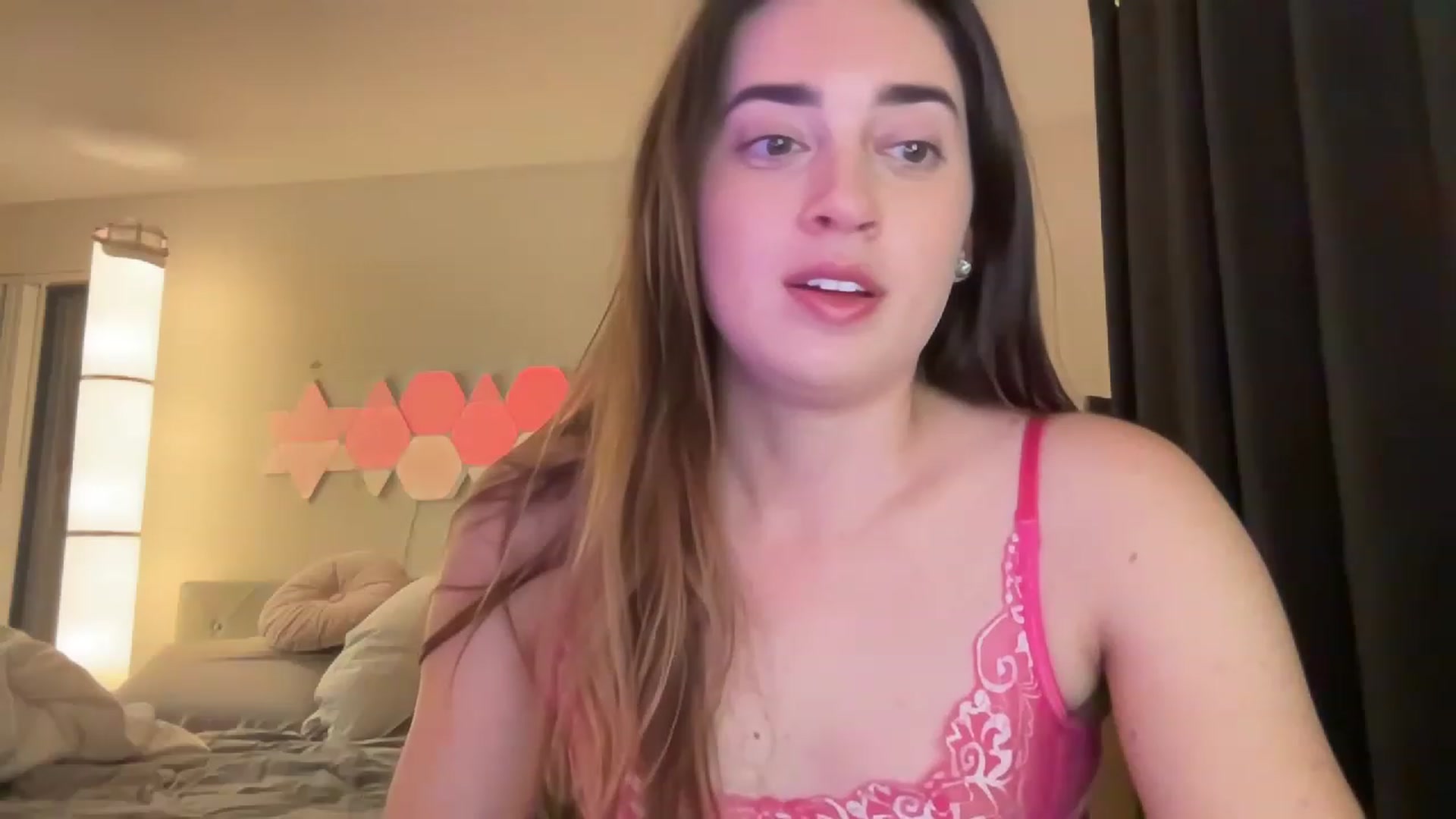Gallery image thumbnail from SkiCutie's myfreecams stream on, 01/27/2023, 05:42 image 7 of 20