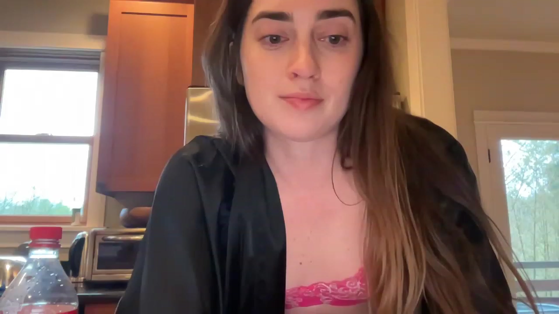 Gallery image thumbnail from SkiCutie's myfreecams stream on, 04/24/2023, 04:11 image 2 of 20
