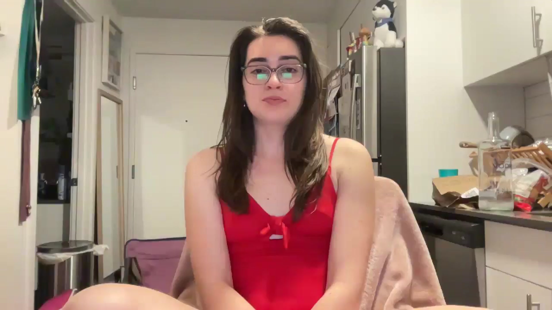 Gallery image thumbnail from SkiCutie's myfreecams stream on, 12/27/2024, 04:12 image 16 of 20