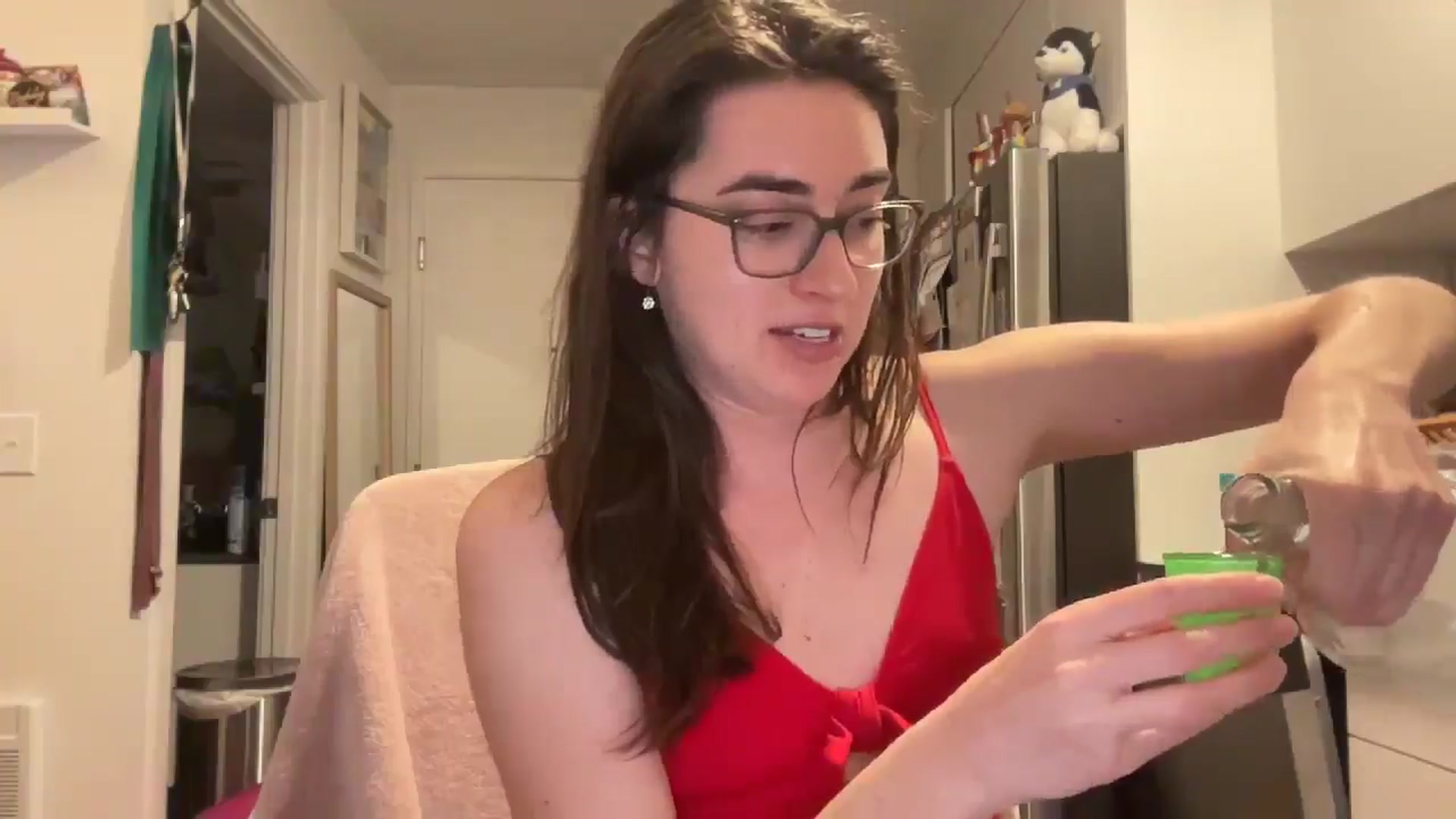 Gallery image thumbnail from SkiCutie's myfreecams stream on, 12/27/2024, 04:12 image 7 of 20