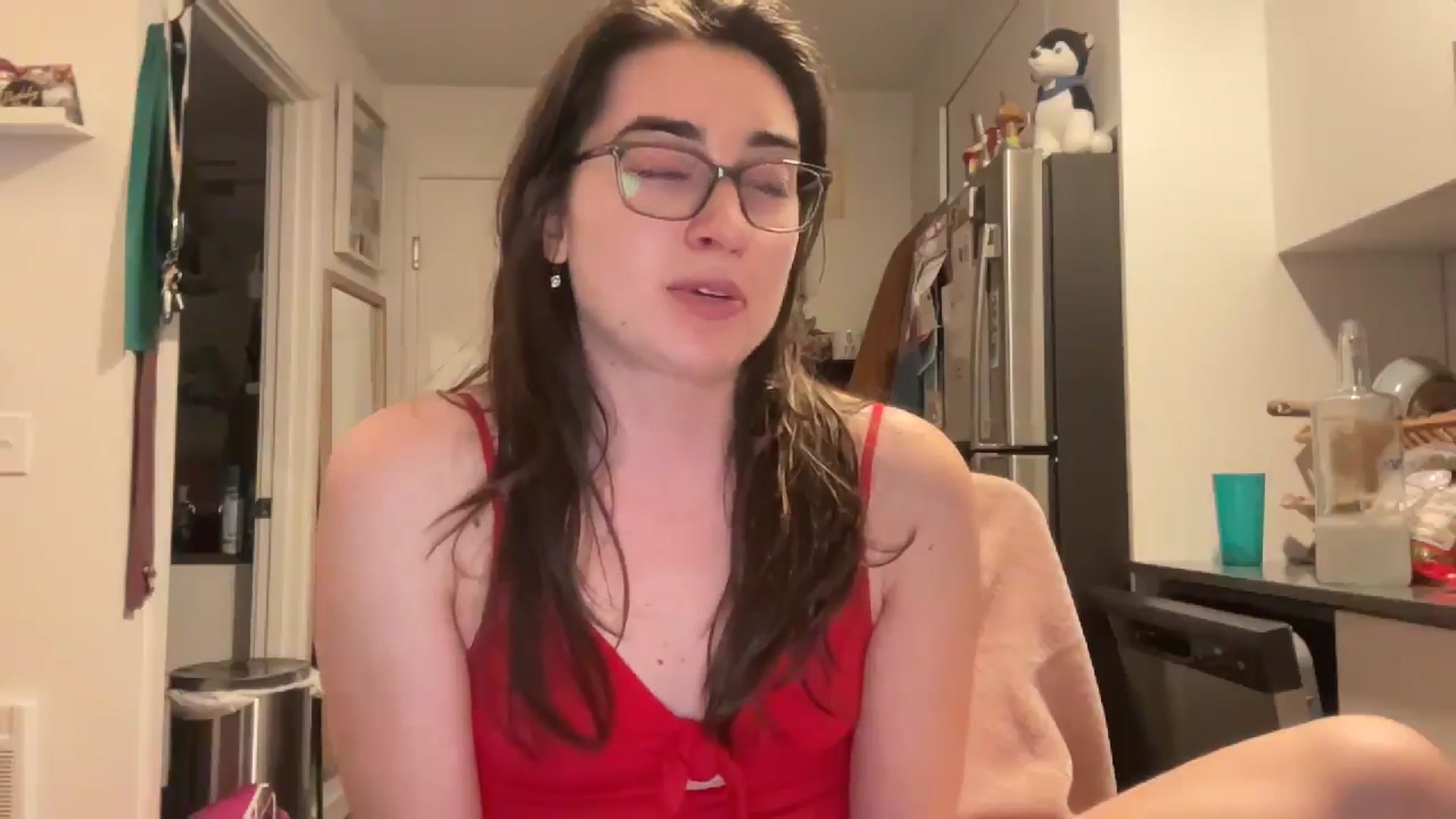 Gallery image thumbnail from SkiCutie's myfreecams stream on, 12/27/2024, 04:12 image 8 of 20
