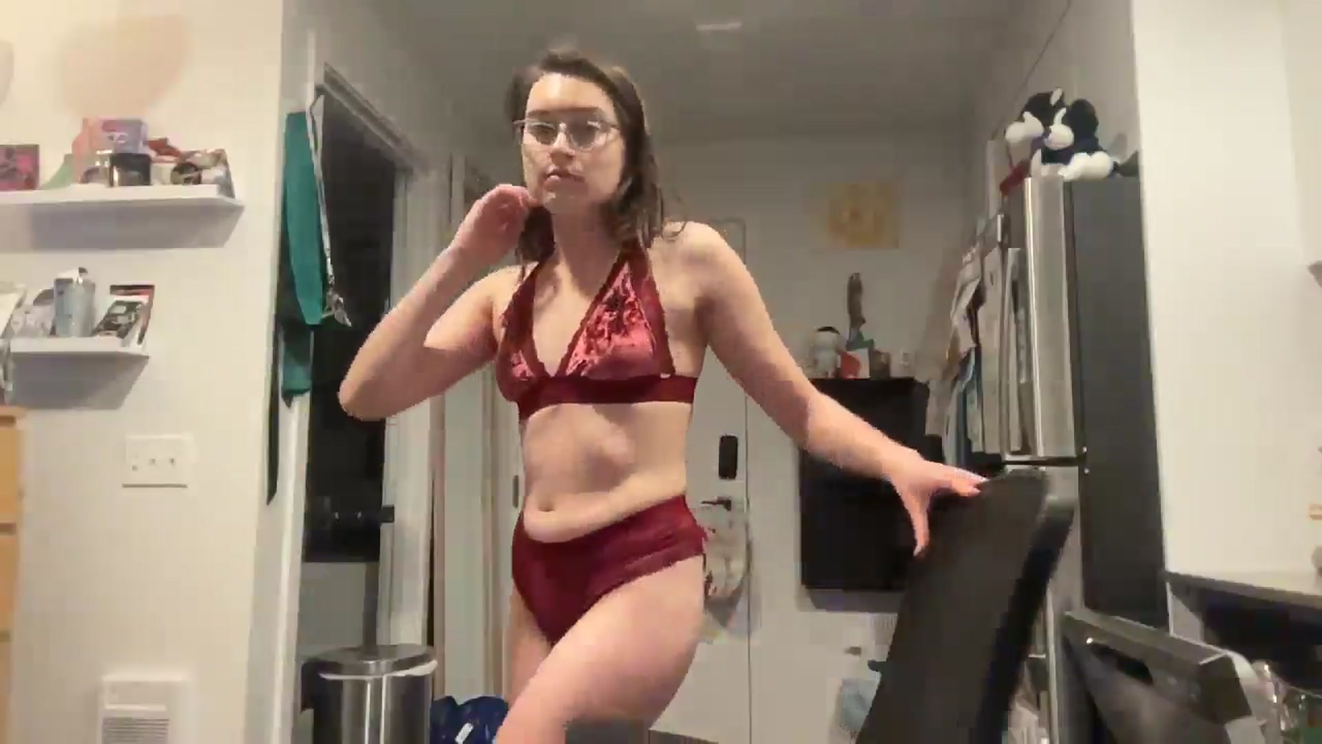Gallery image thumbnail from SkiCutie's myfreecams stream on, 12/31/2024, 01:31 image 3 of 20