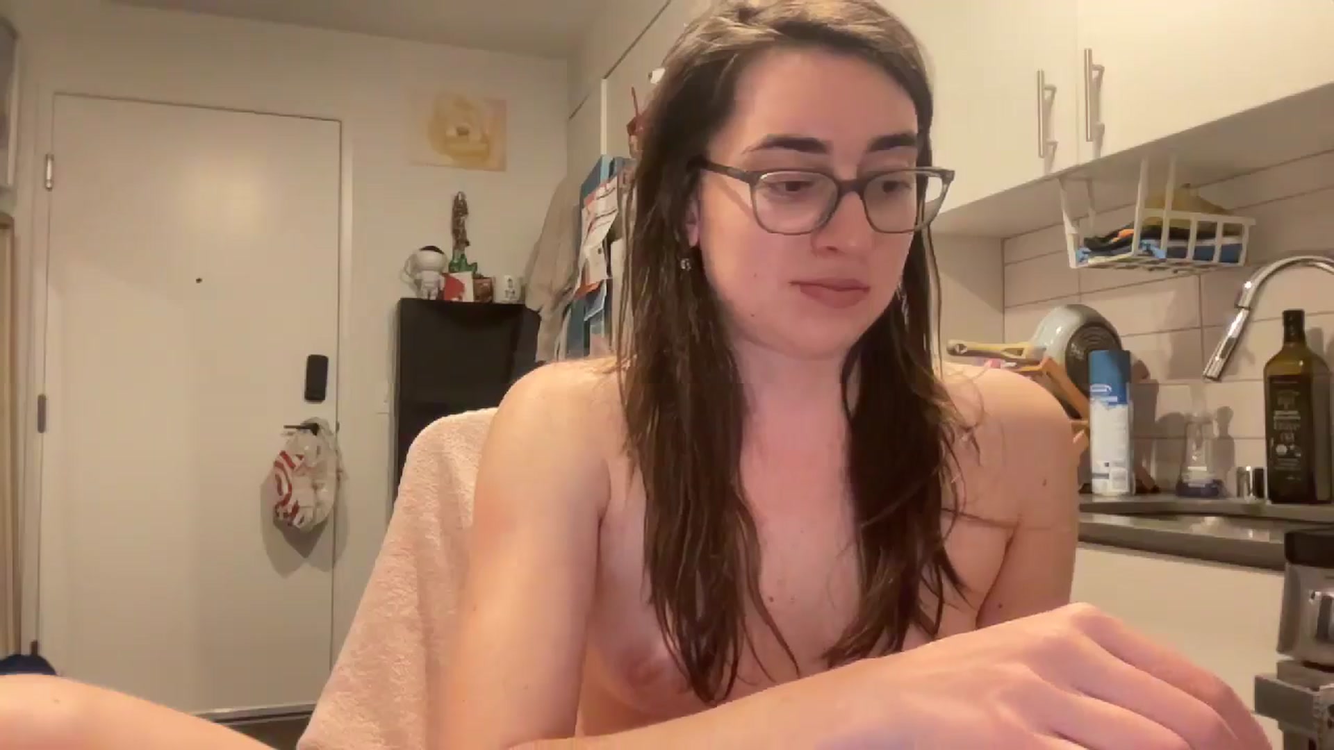 Gallery image thumbnail from SkiCutie's myfreecams stream on, 12/31/2024, 02:33 image 15 of 20