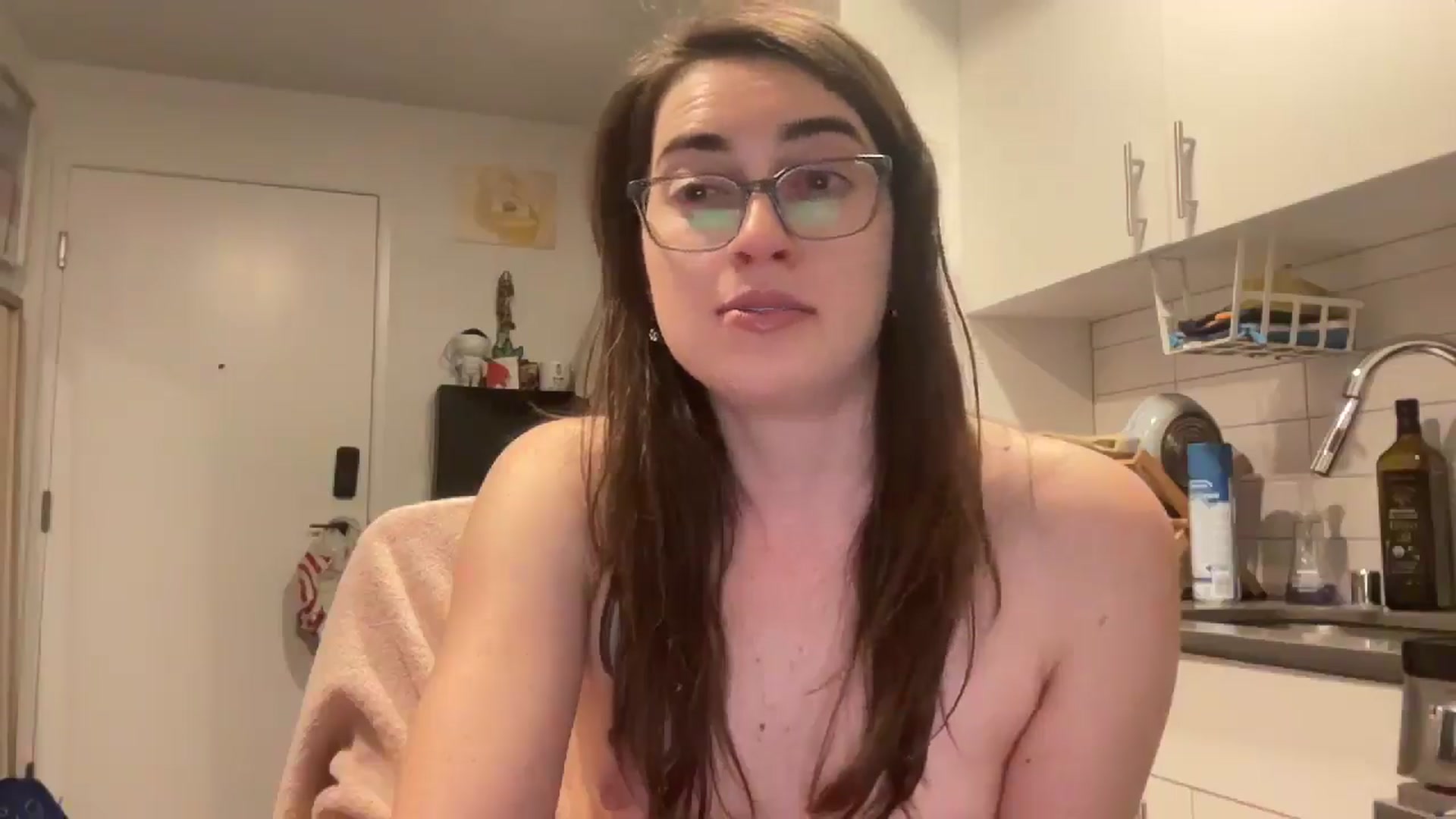 Gallery image thumbnail from SkiCutie's myfreecams stream on, 12/31/2024, 02:33 image 20 of 20