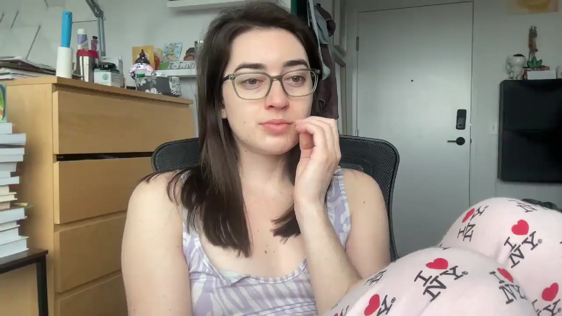 Gallery image thumbnail from SkiCutie's myfreecams stream on, 02/16/2025, 17:50 image 15 of 20