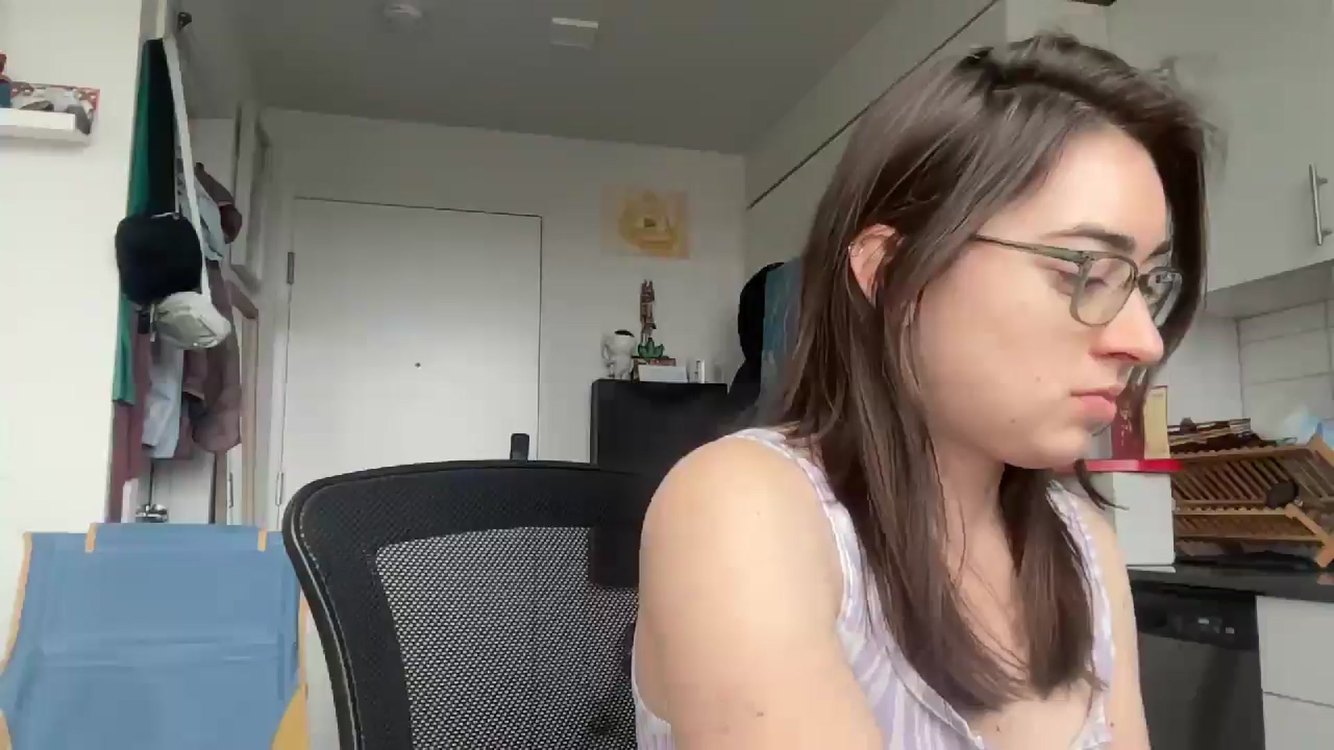 Gallery image thumbnail from SkiCutie's myfreecams stream on, 02/16/2025, 17:50 image 8 of 20