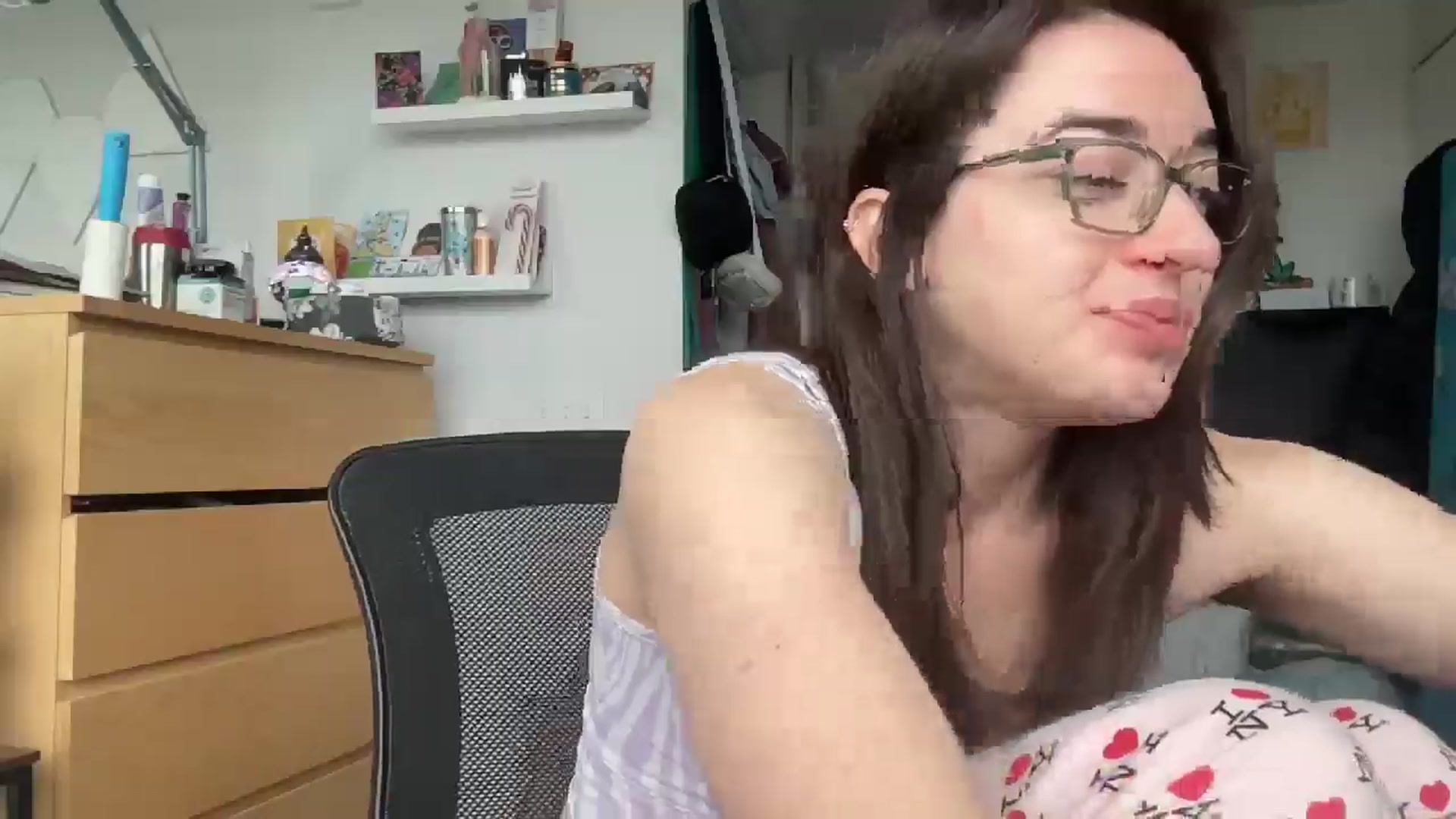 Gallery image thumbnail from SkiCutie's myfreecams stream on, 02/16/2025, 17:50 image 13 of 20