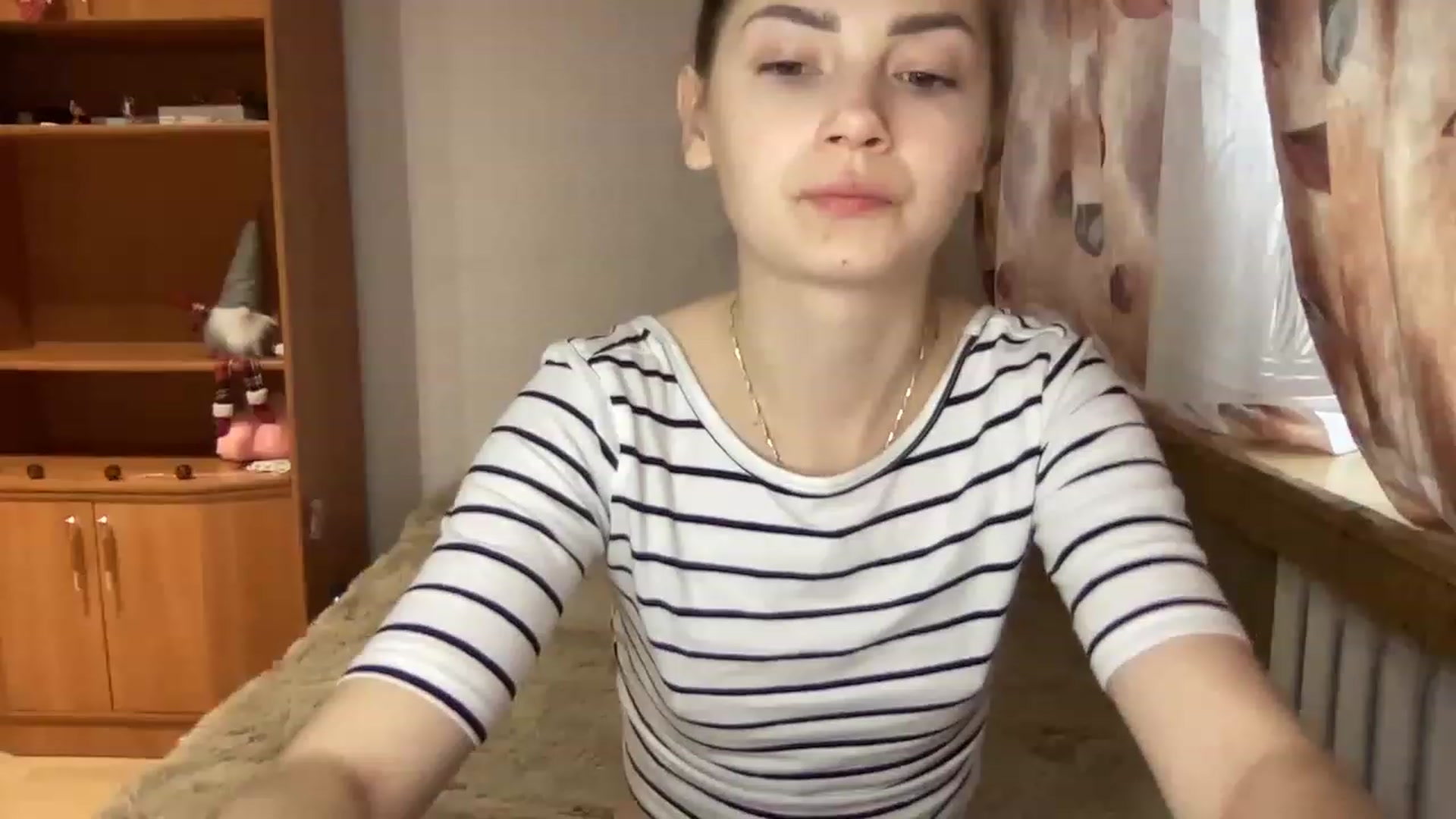 Gallery image thumbnail from SkinnyEva's myfreecams stream on, 12/12/2022, 14:15 image 8 of 20