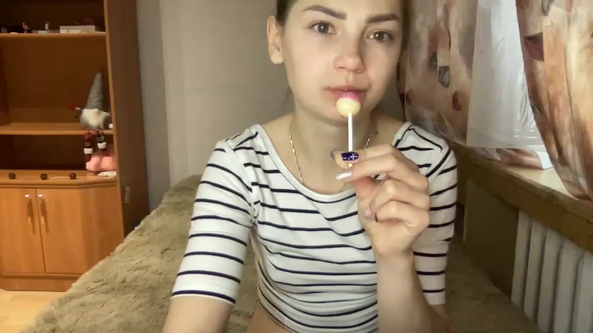 Gallery image thumbnail from SkinnyEva's myfreecams stream on, 12/12/2022, 14:15 image 17 of 20