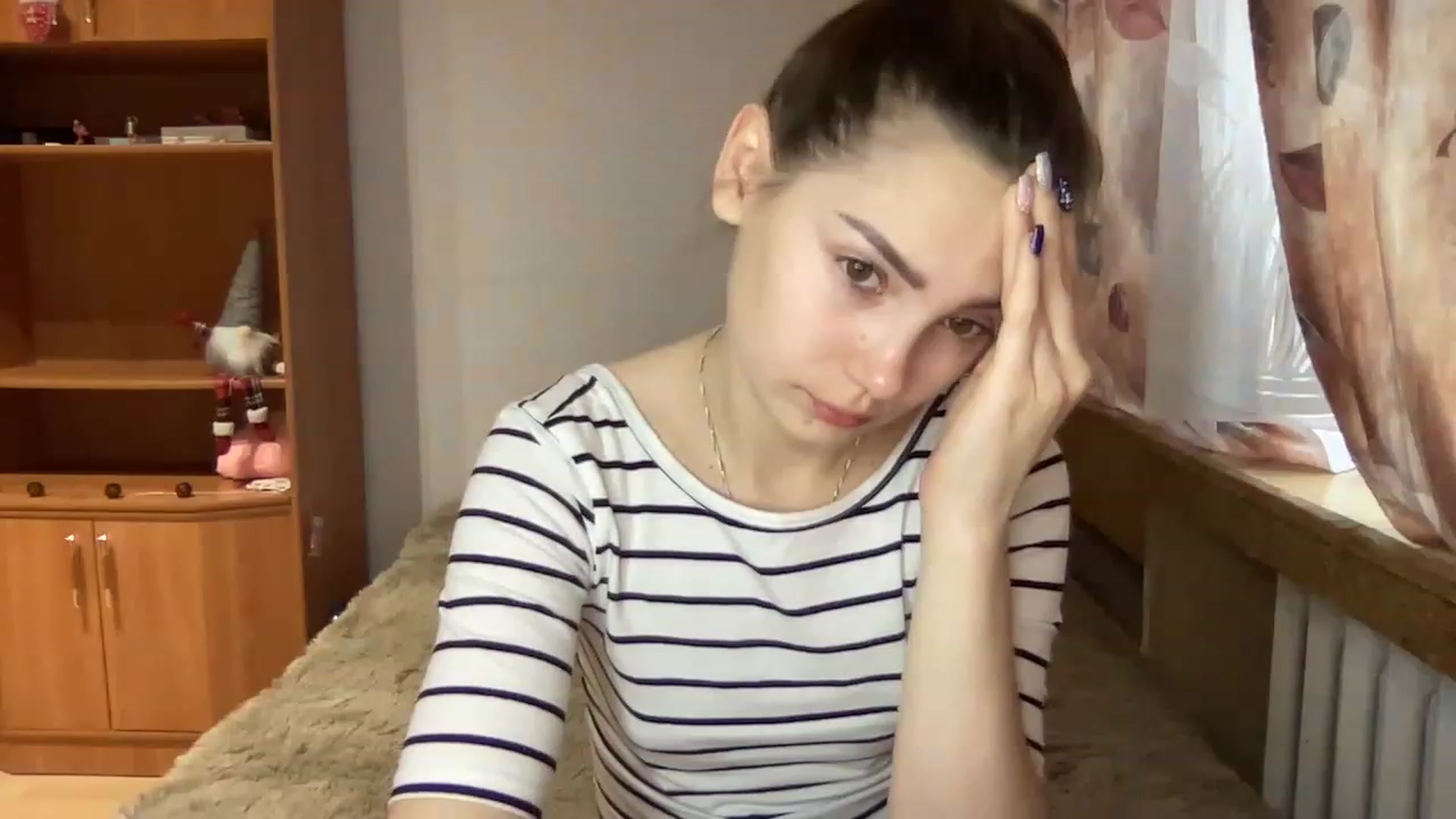 Gallery image thumbnail from SkinnyEva's myfreecams stream on, 12/12/2022, 14:15 image 4 of 20