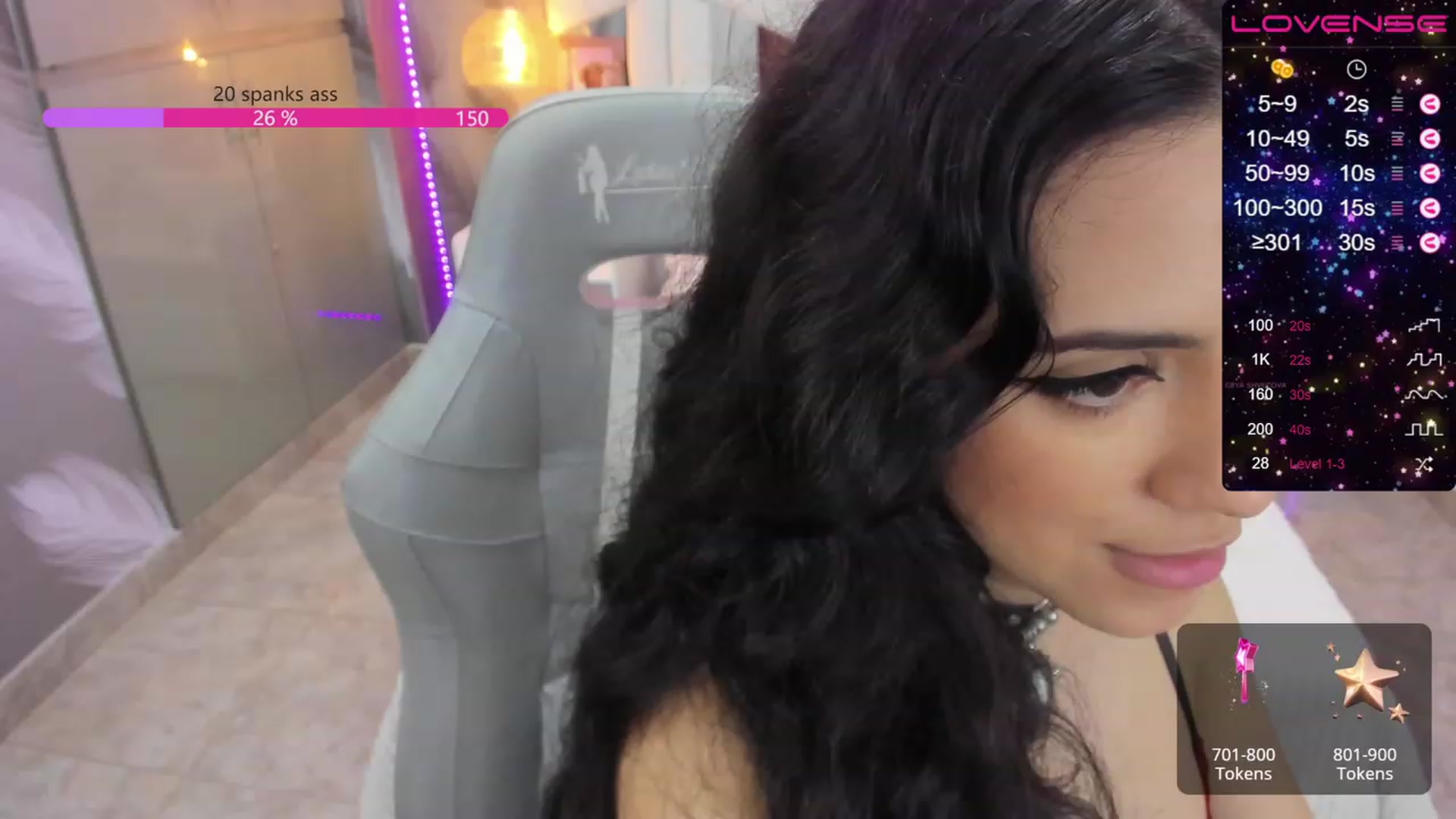 Gallery image thumbnail from SkinnyVeronik's myfreecams stream on, 11/18/2022, 14:43 image 3 of 20