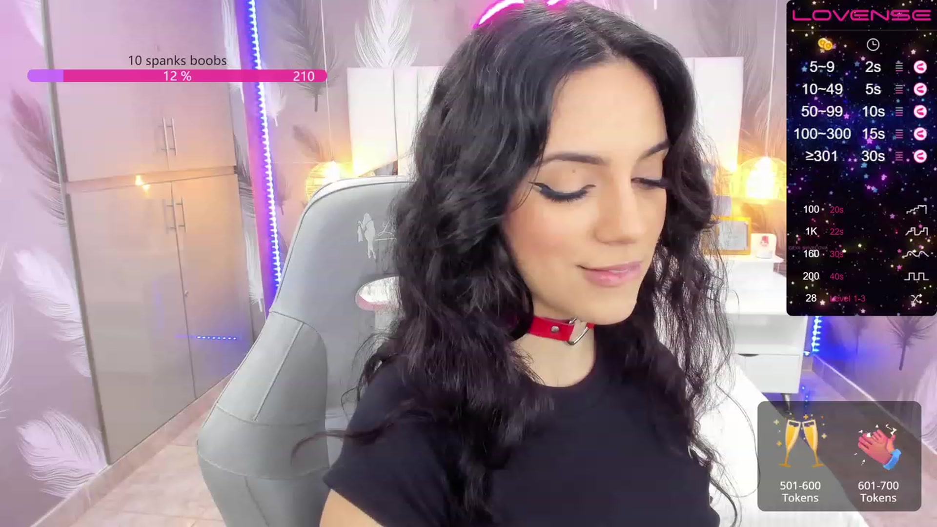 Gallery image thumbnail from SkinnyVeronik's myfreecams stream on, 11/21/2022, 14:21 image 7 of 20