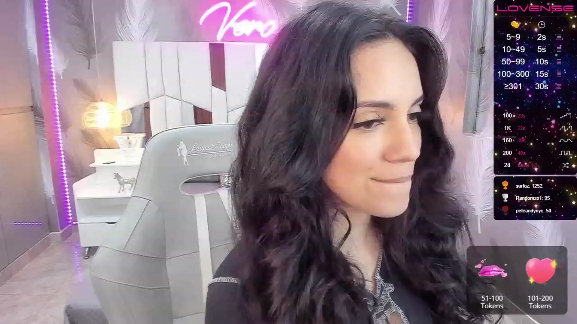 Gallery image thumbnail from SkinnyVeronik's myfreecams stream on, 12/26/2022, 15:12 image 7 of 20