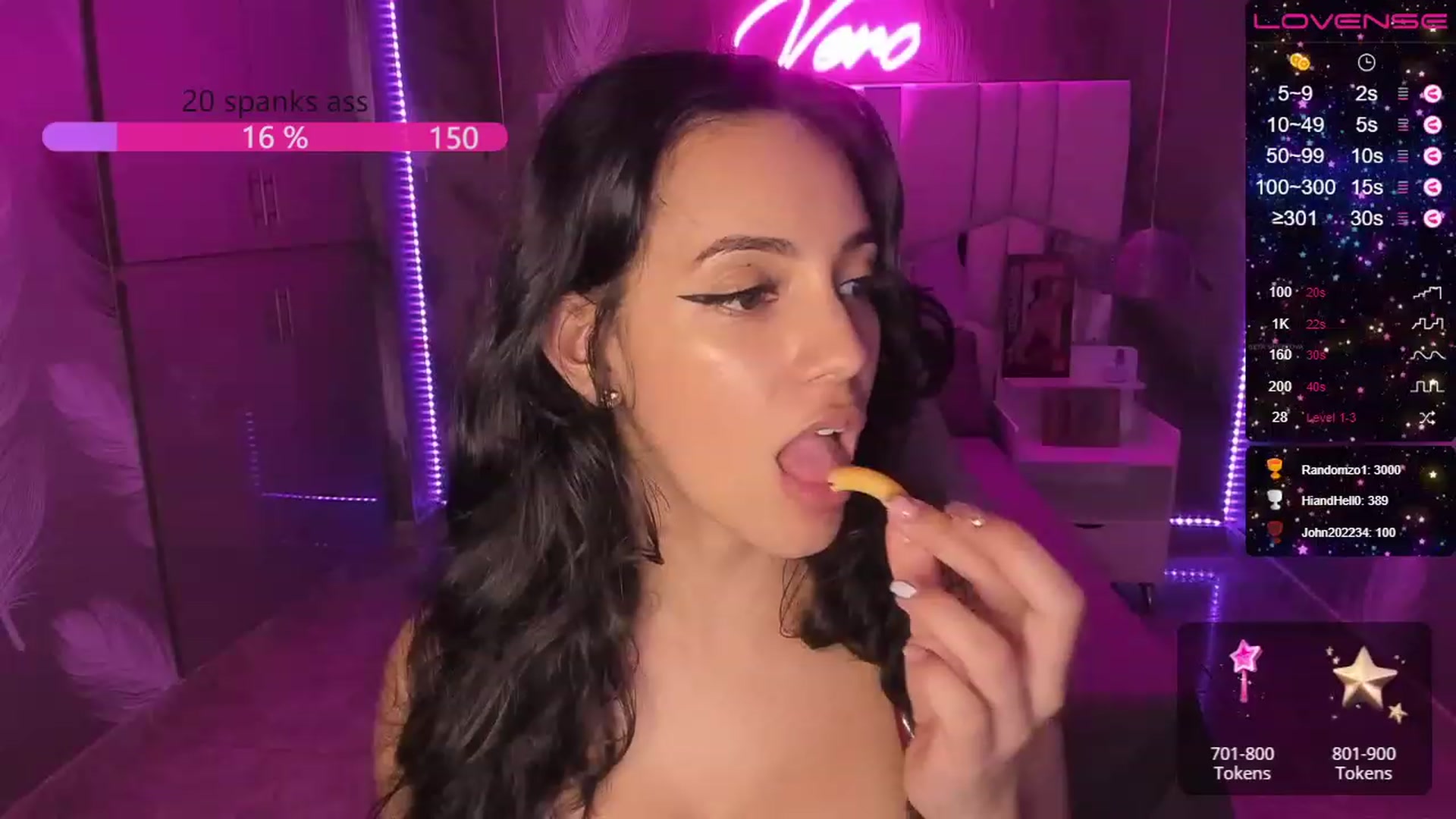 Gallery image thumbnail from SkinnyVeronik's myfreecams stream on, 12/28/2022, 17:52 image 14 of 20