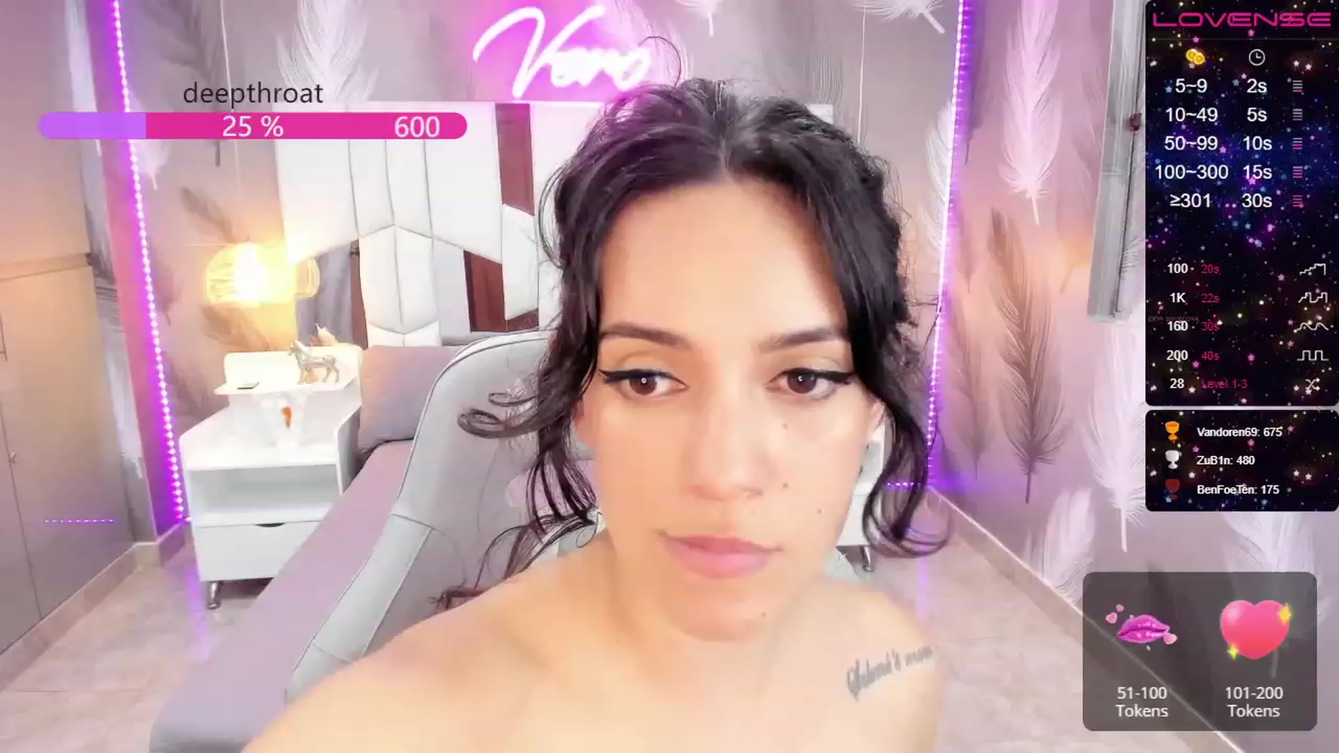 Gallery image thumbnail from SkinnyVeronik's myfreecams stream on, 12/29/2022, 17:30 image 19 of 20