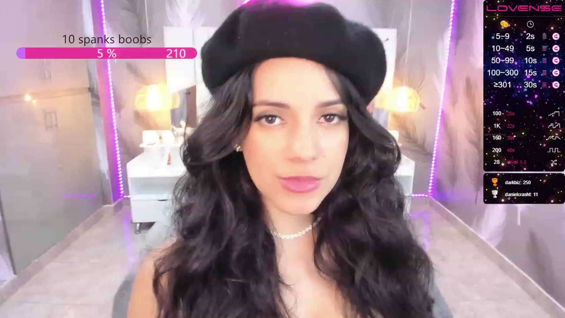 Gallery image thumbnail from SkinnyVeronik's myfreecams stream on, 01/03/2023, 12:51 image 19 of 20