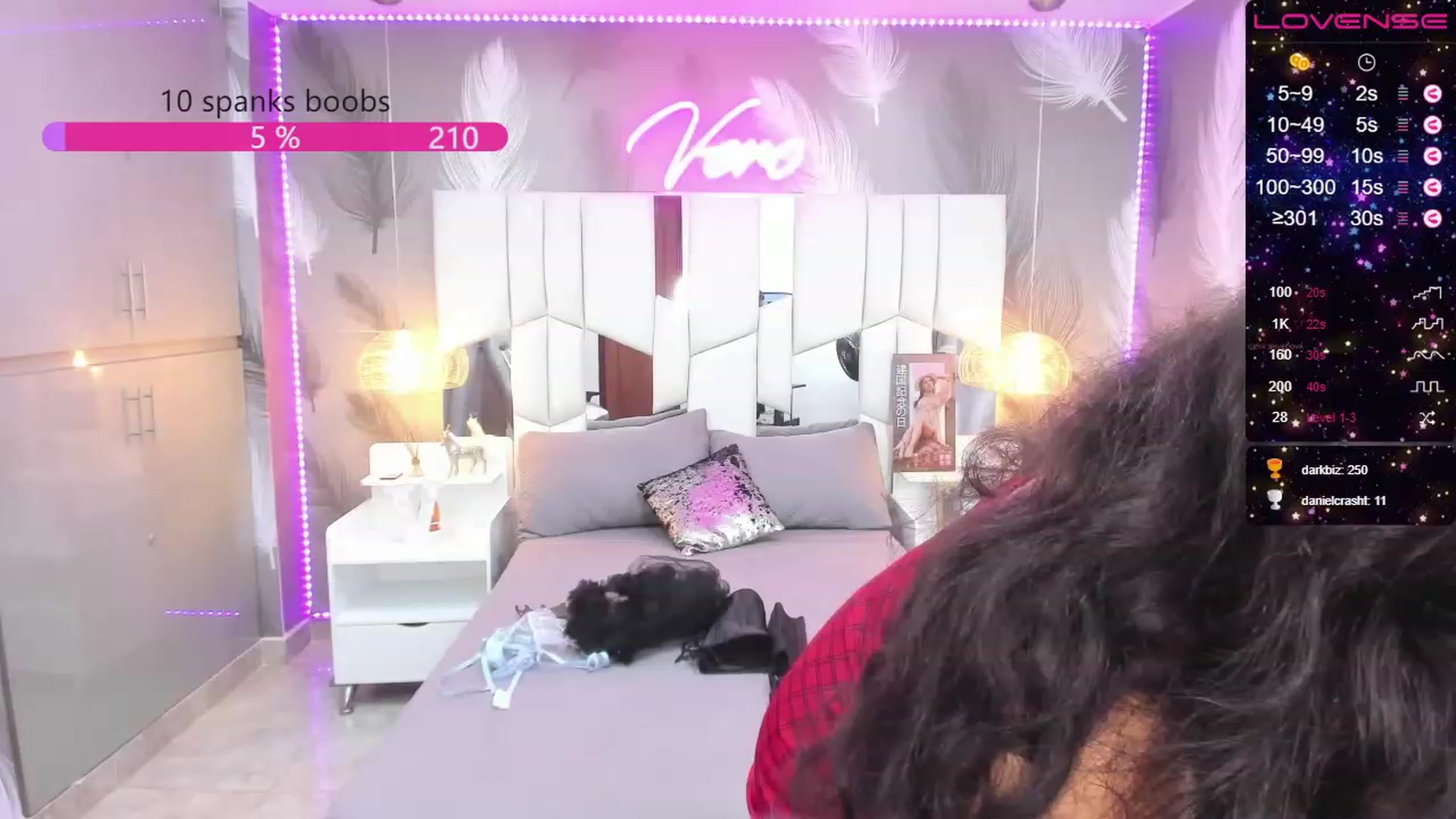 Gallery image thumbnail from SkinnyVeronik's myfreecams stream on, 01/03/2023, 12:51 image 17 of 20