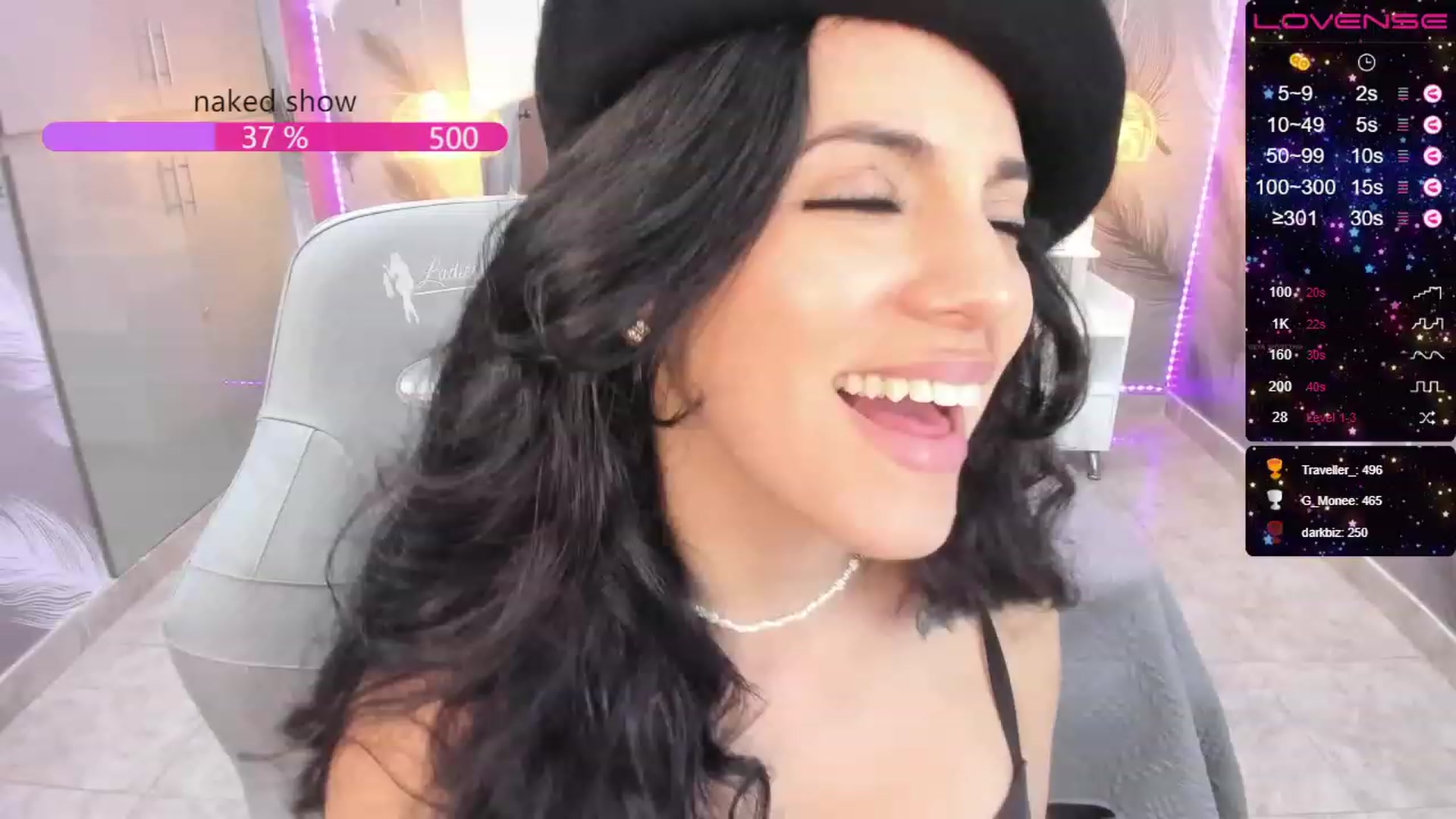 Gallery image thumbnail from SkinnyVeronik's myfreecams stream on, 01/03/2023, 17:14 image 9 of 20