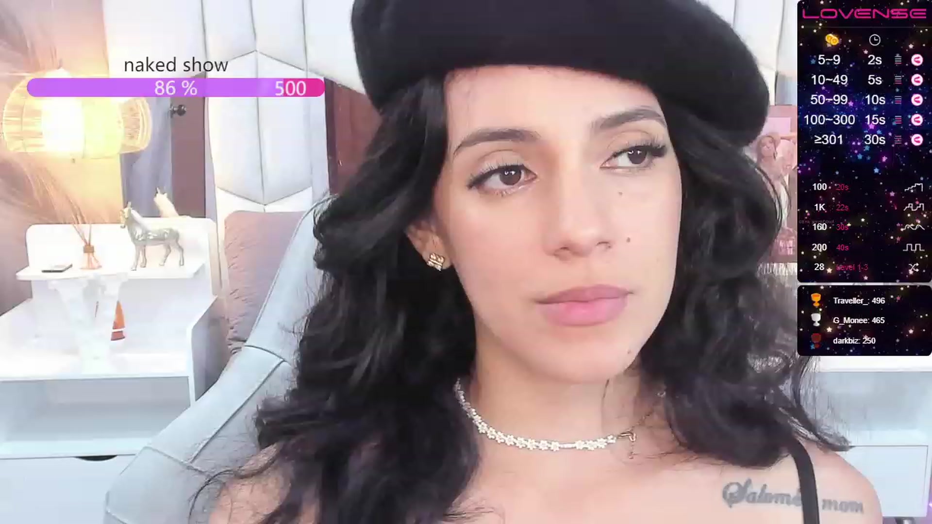 Gallery image thumbnail from SkinnyVeronik's myfreecams stream on, 01/03/2023, 18:23 image 10 of 20