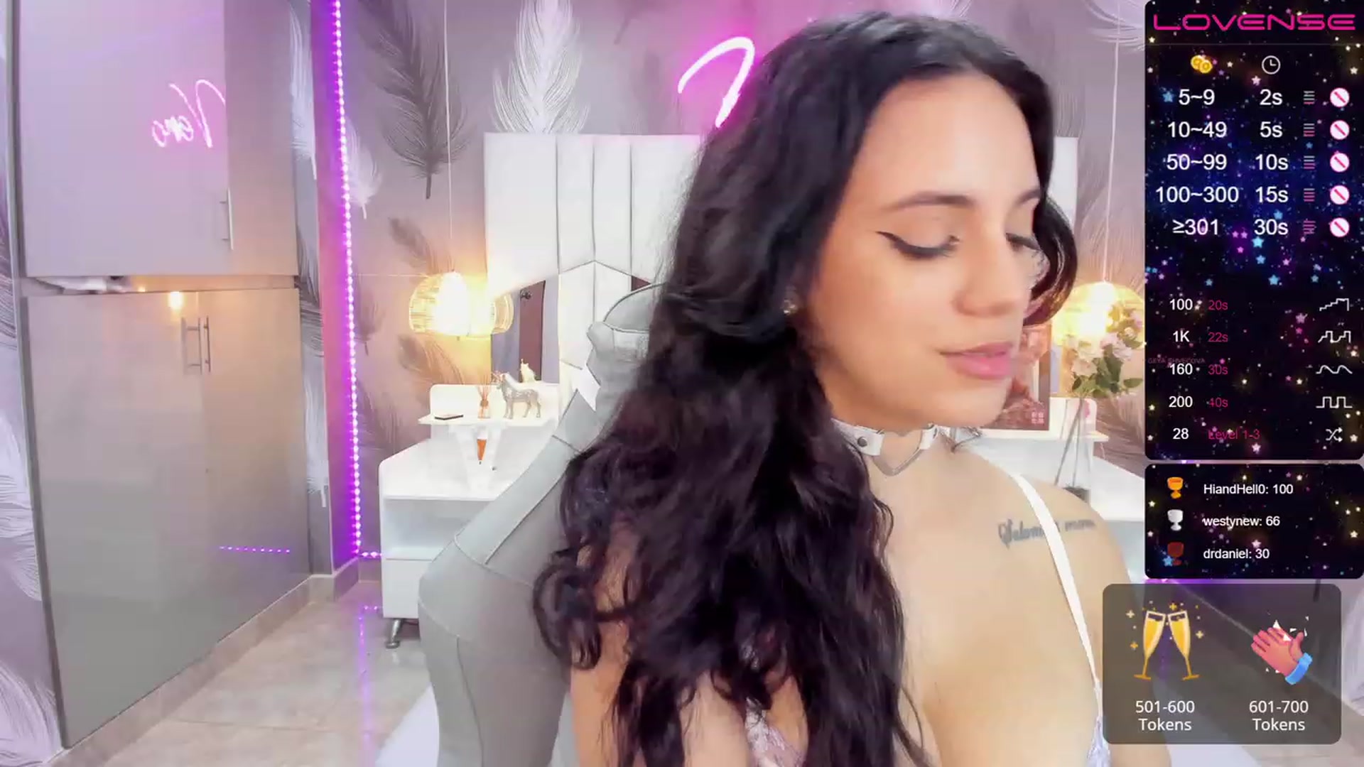 Gallery image thumbnail from SkinnyVeronik's myfreecams stream on, 01/16/2023, 13:33 image 20 of 20