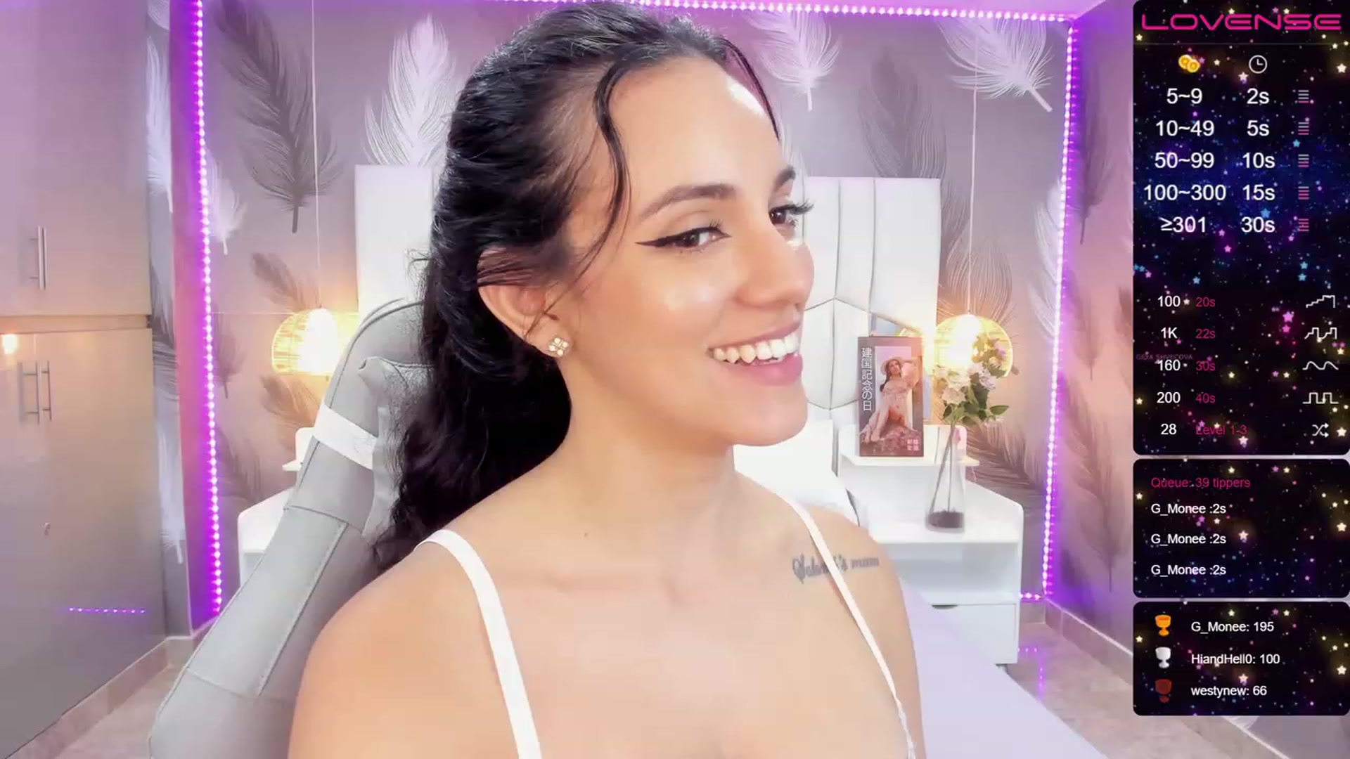 Gallery image thumbnail from SkinnyVeronik's myfreecams stream on, 01/16/2023, 15:04 image 10 of 20