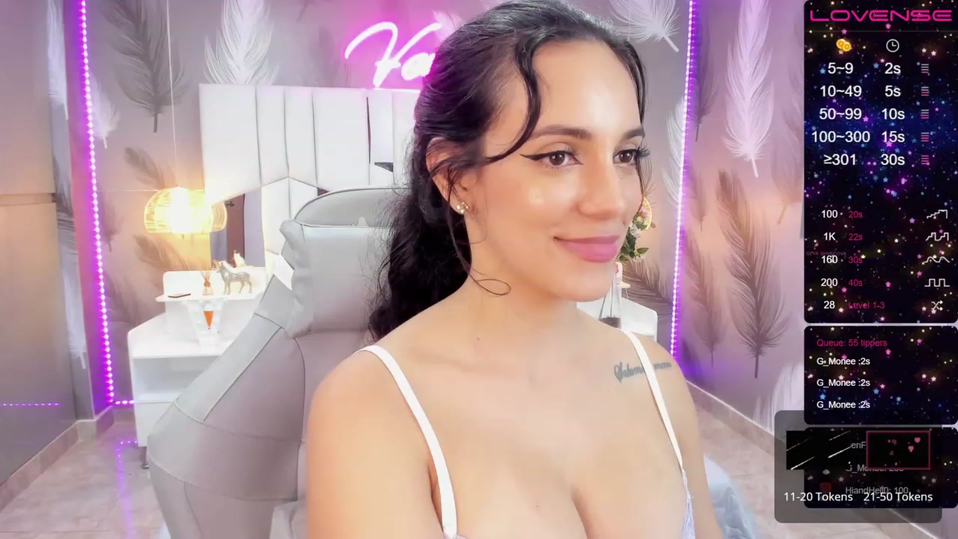Gallery image thumbnail from SkinnyVeronik's myfreecams stream on, 01/16/2023, 16:12 image 14 of 20