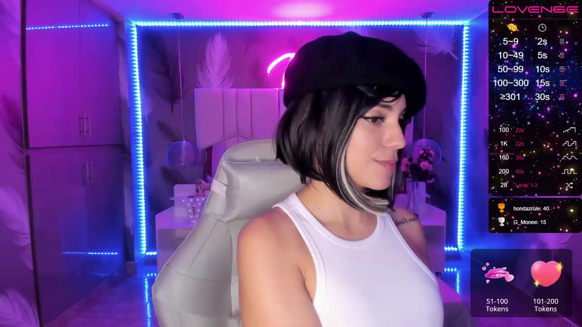 Gallery image thumbnail from SkinnyVeronik's myfreecams stream on, 01/18/2023, 13:48 image 5 of 20