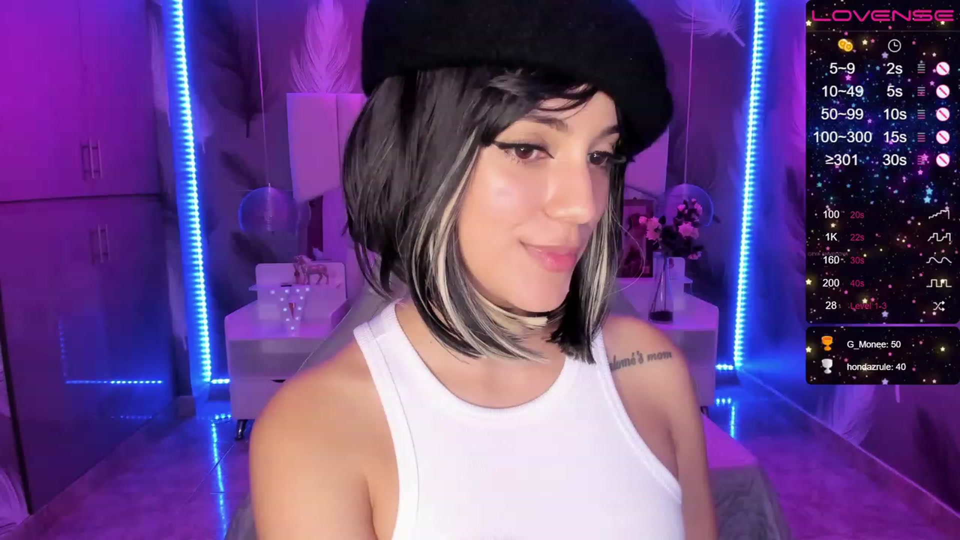 Gallery image thumbnail from SkinnyVeronik's myfreecams stream on, 01/18/2023, 13:48 image 10 of 20