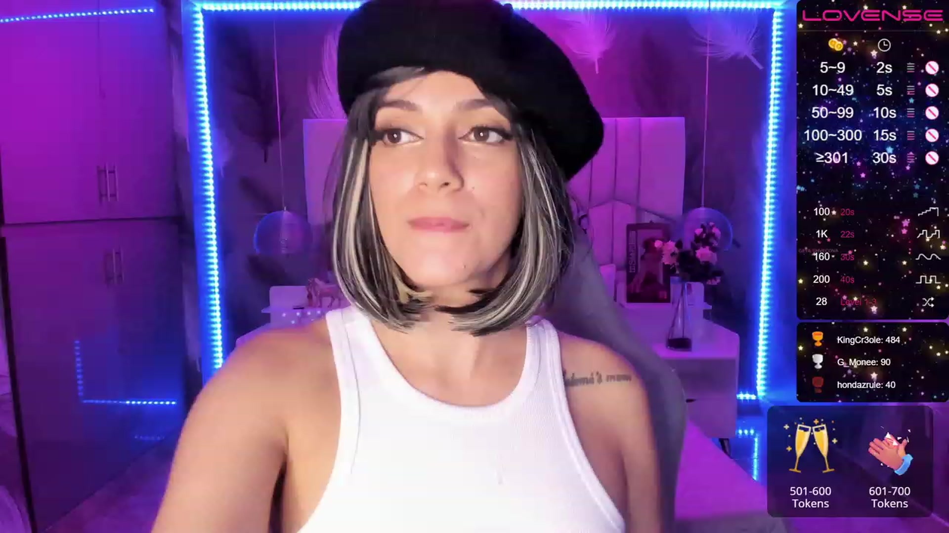 Gallery image thumbnail from SkinnyVeronik's myfreecams stream on, 01/18/2023, 13:48 image 20 of 20
